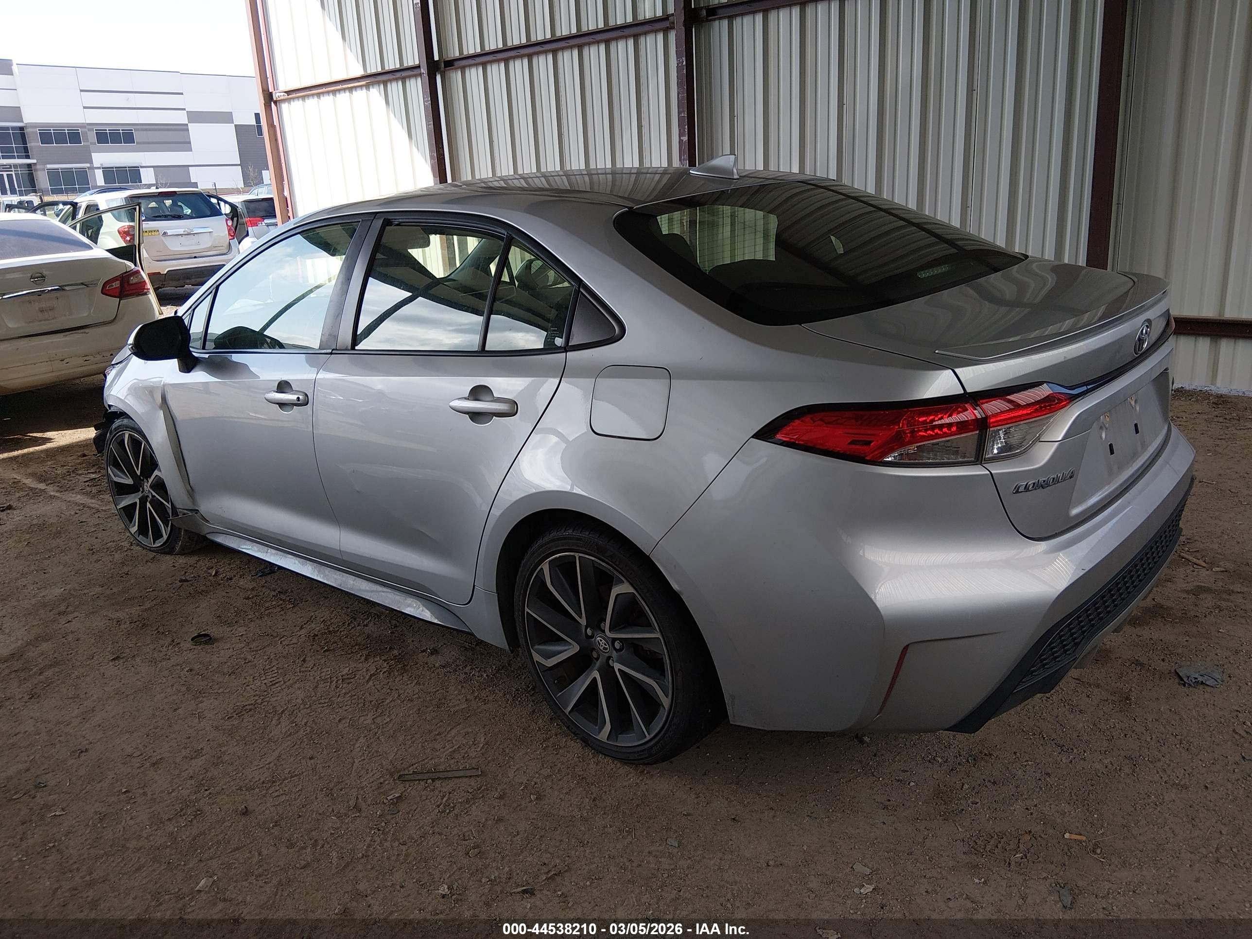 TOYOTA COROLLA image 3