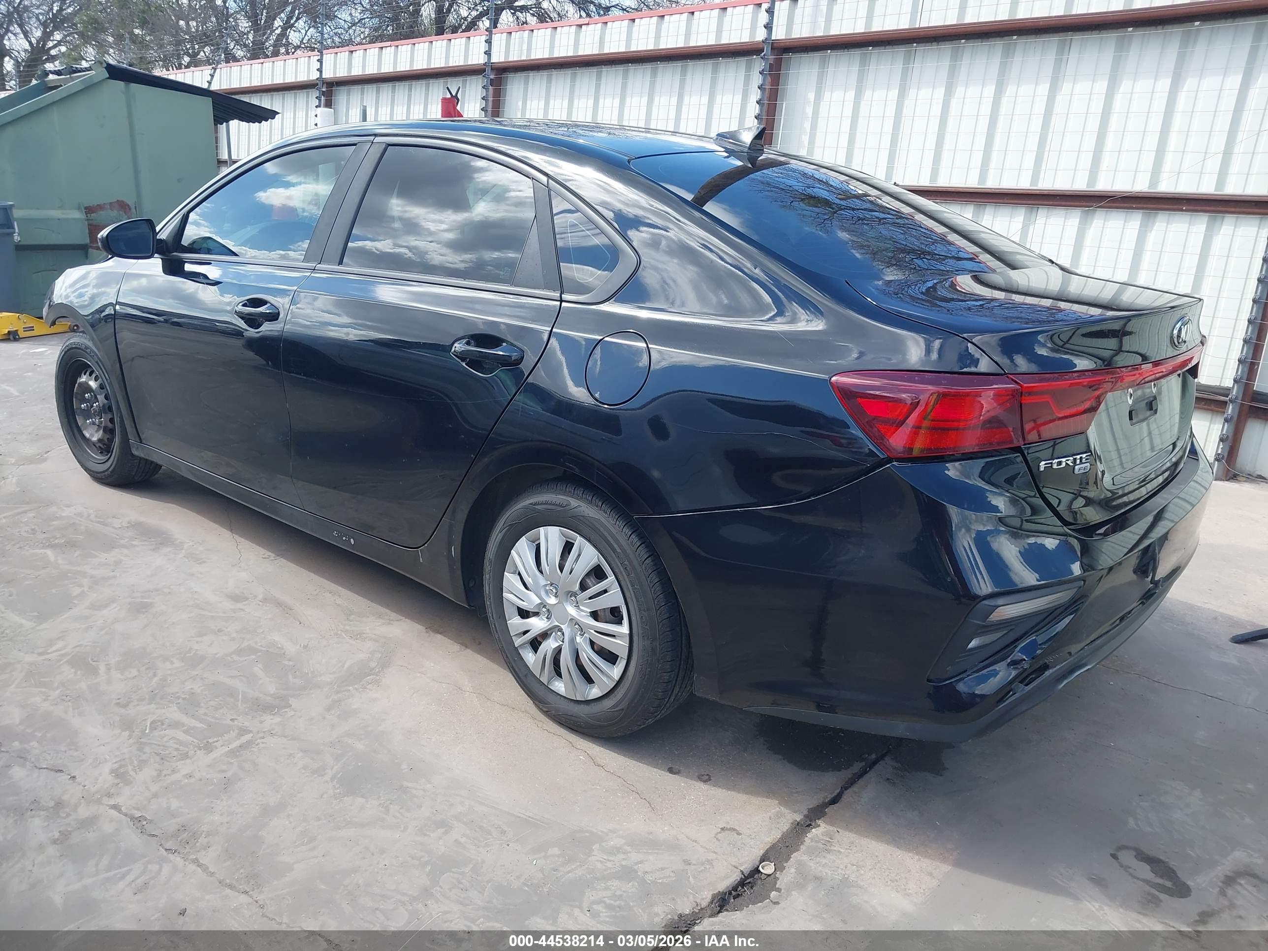 KIA FORTE image 3
