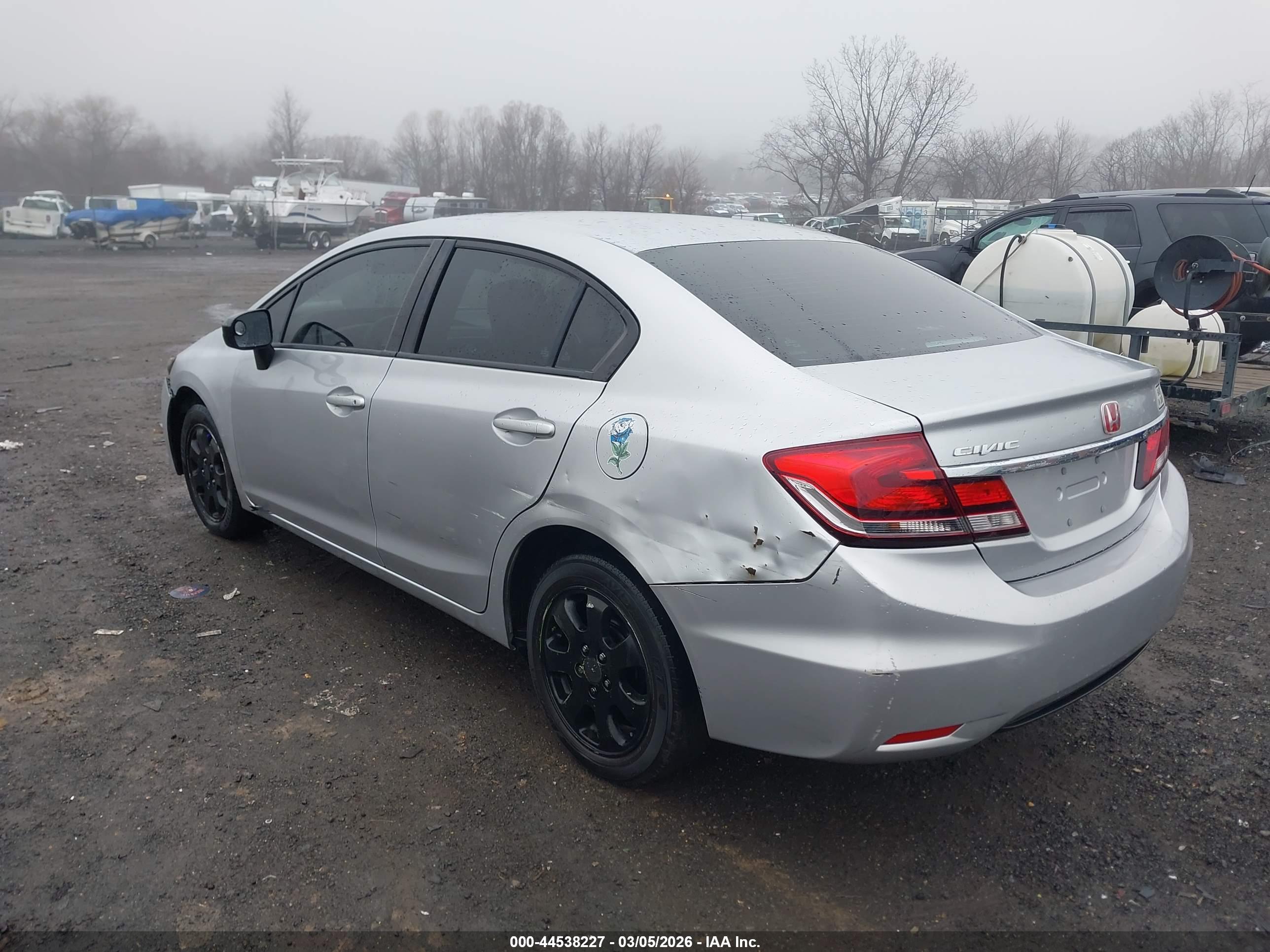 HONDA CIVIC image 3