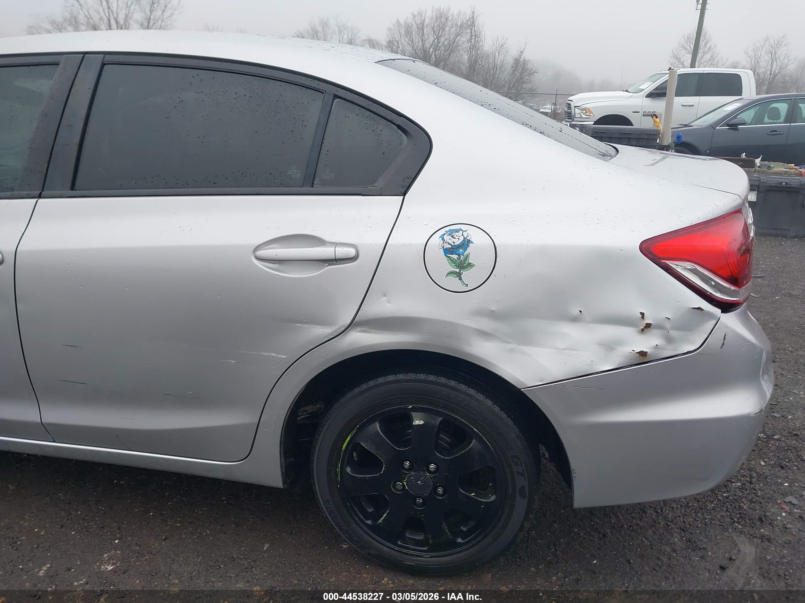 HONDA CIVIC image 6