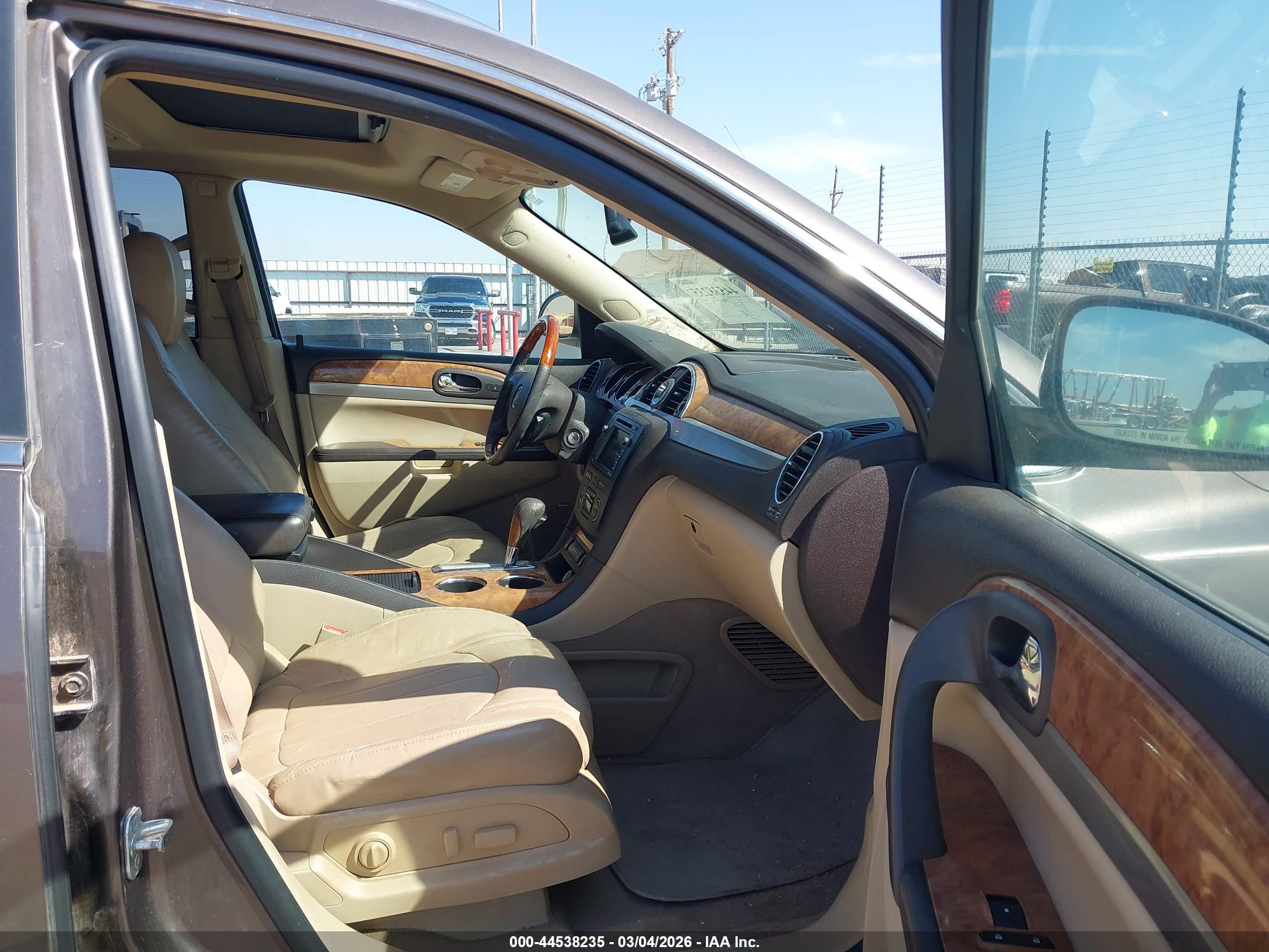 BUICK ENCLAVE image 5