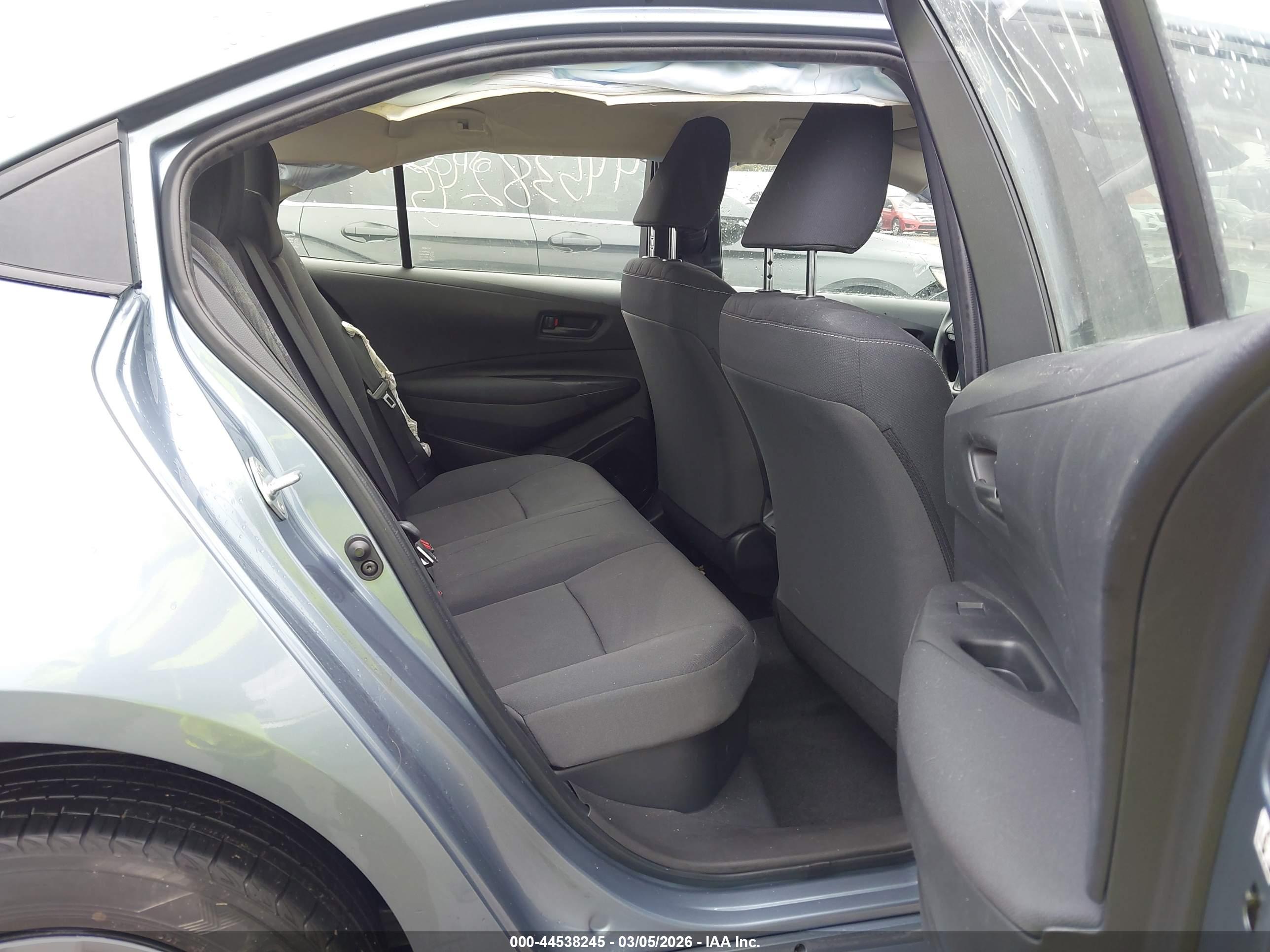 TOYOTA COROLLA image 8