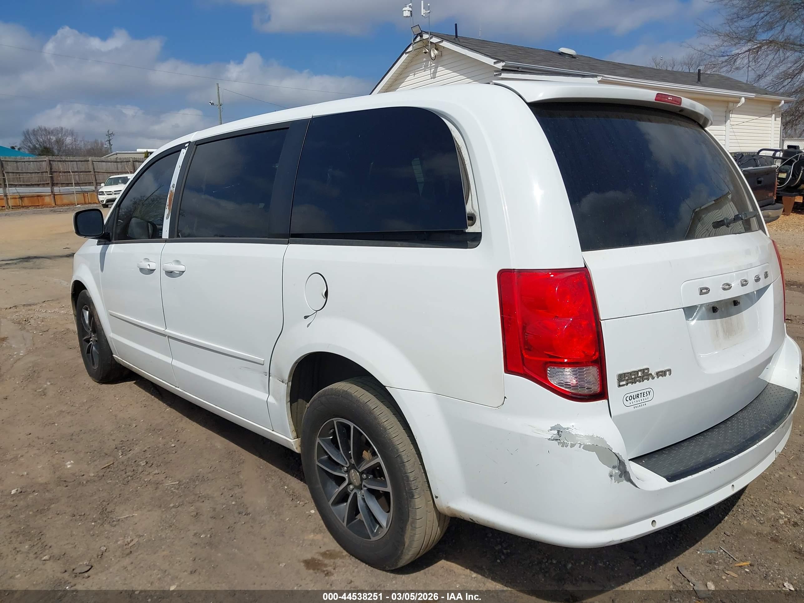 DODGE GRAND image 3