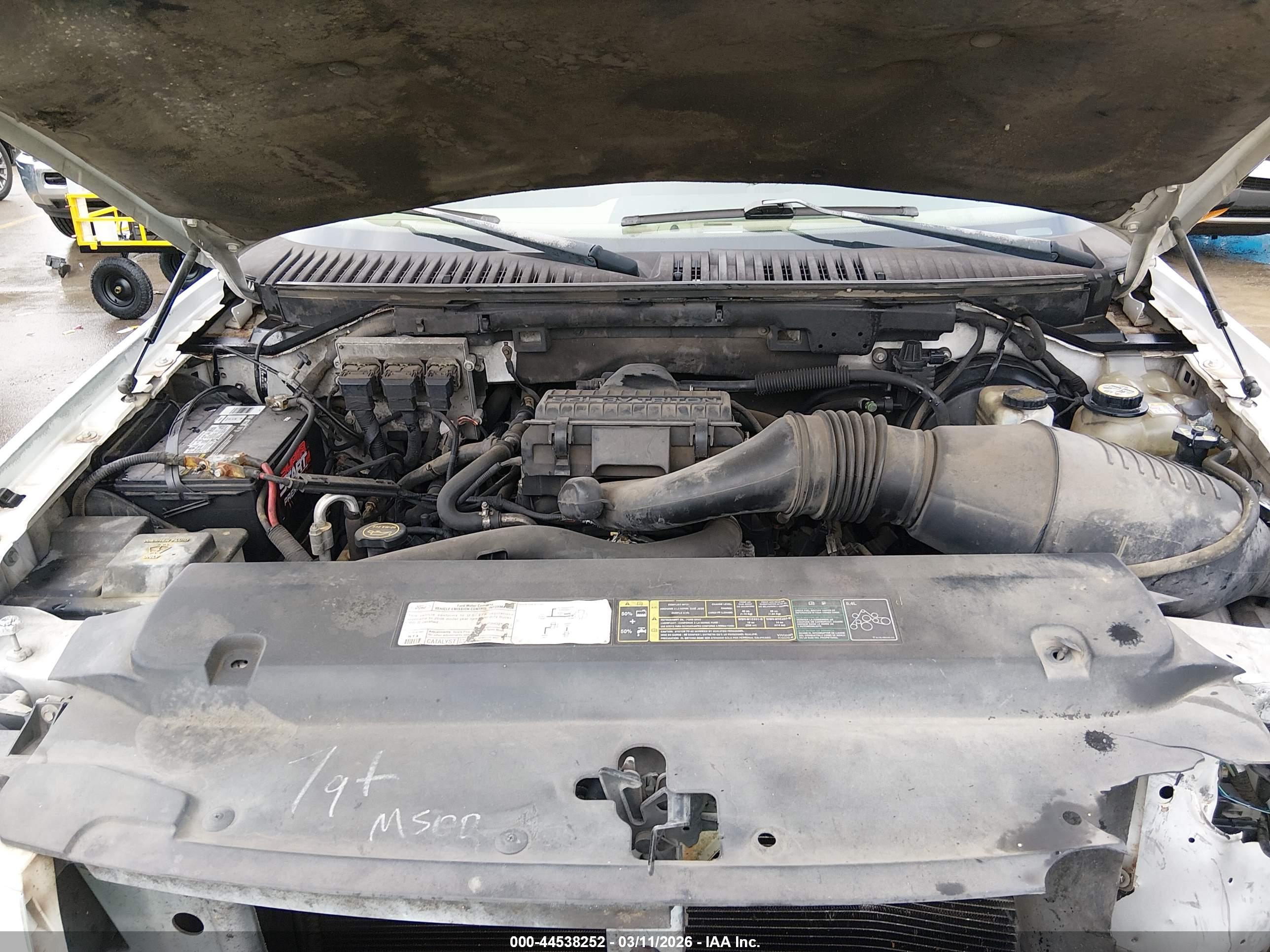 FORD EXPEDITION image 10