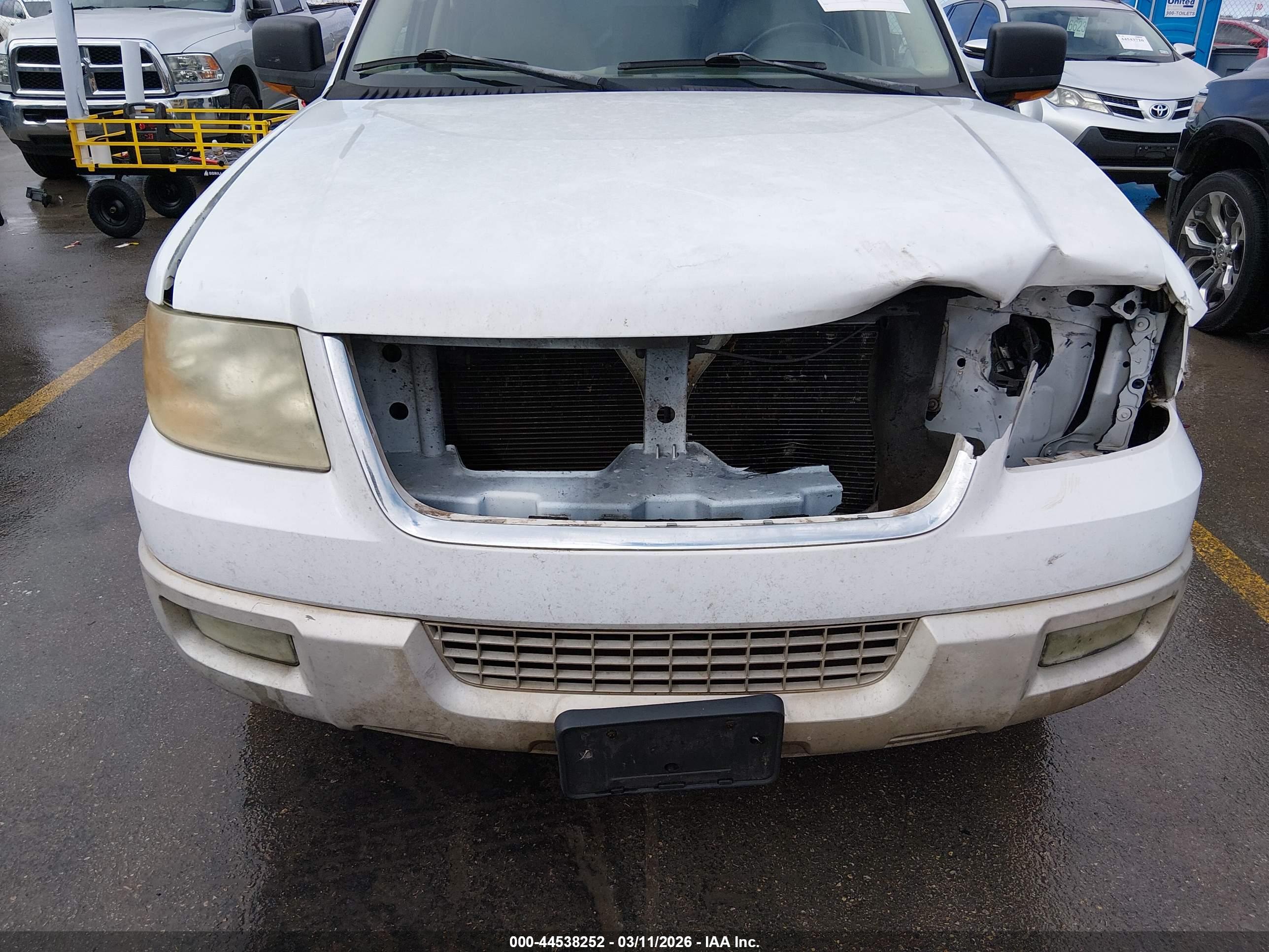 FORD EXPEDITION image 6