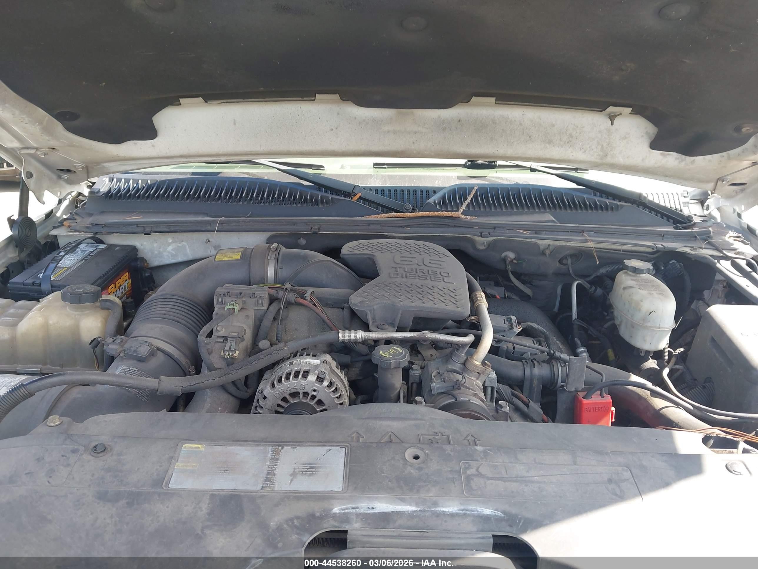 CHEVROLET SILVERADO image 10