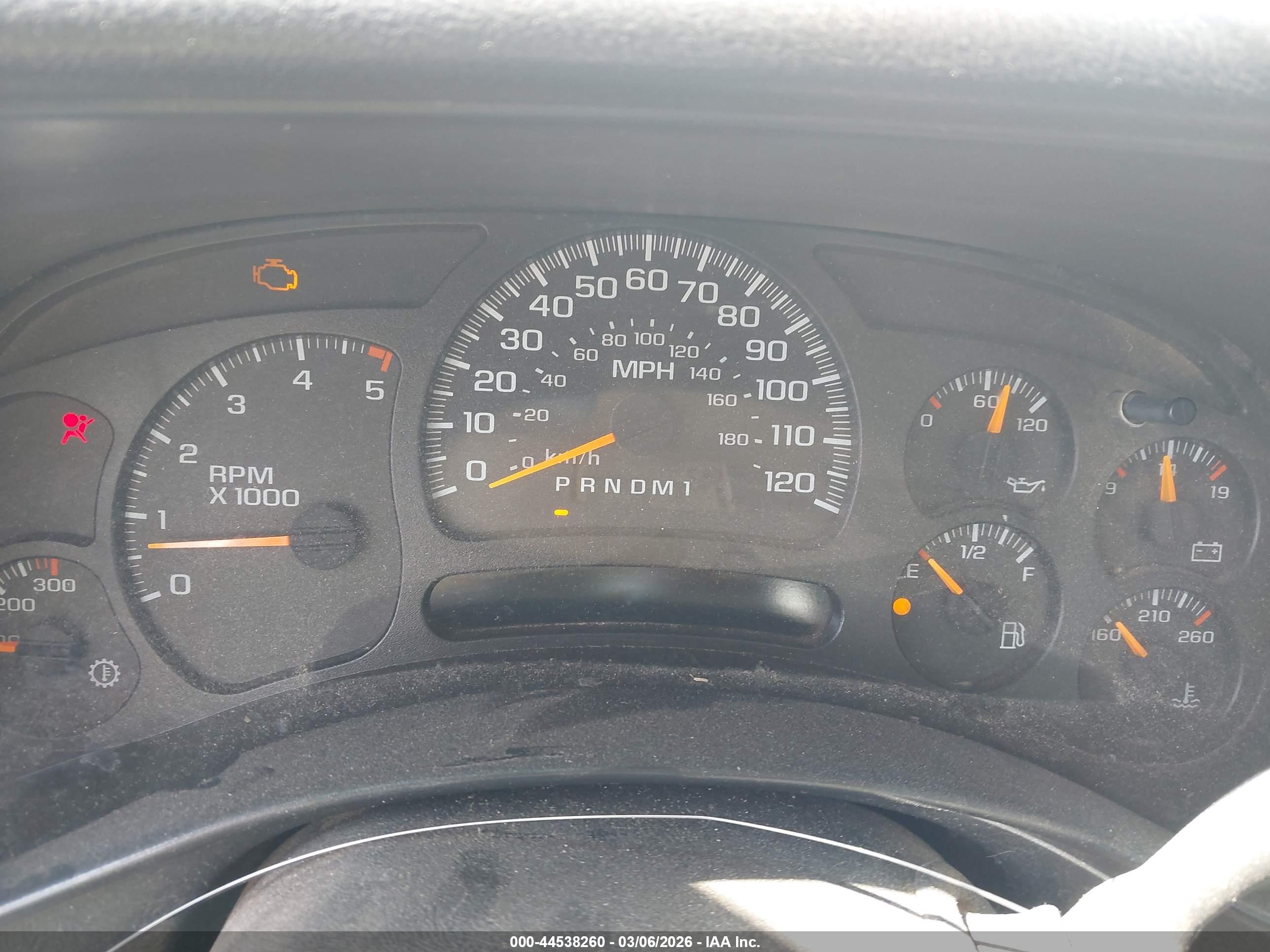 CHEVROLET SILVERADO image 7
