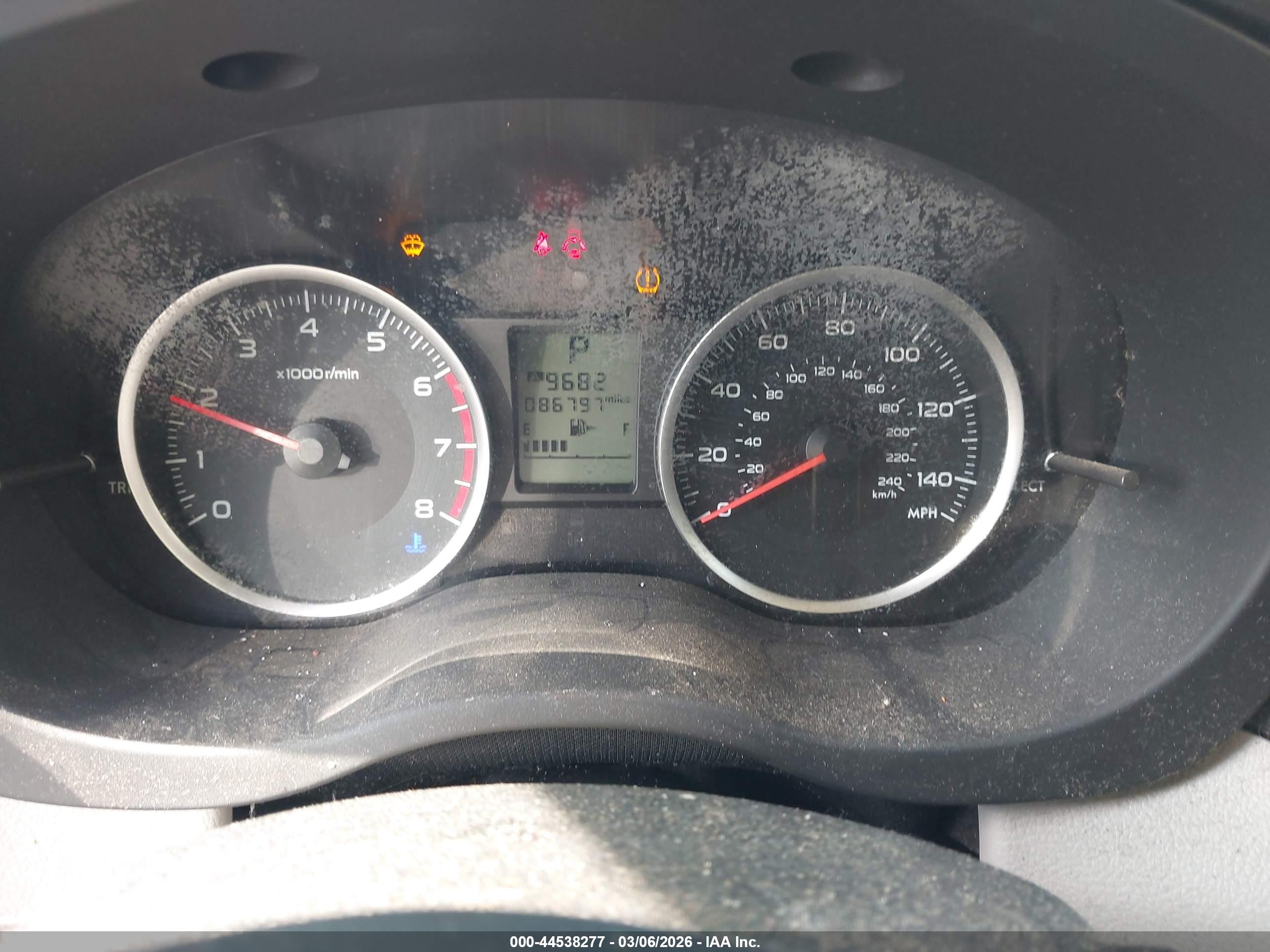 SUBARU FORESTER image 7