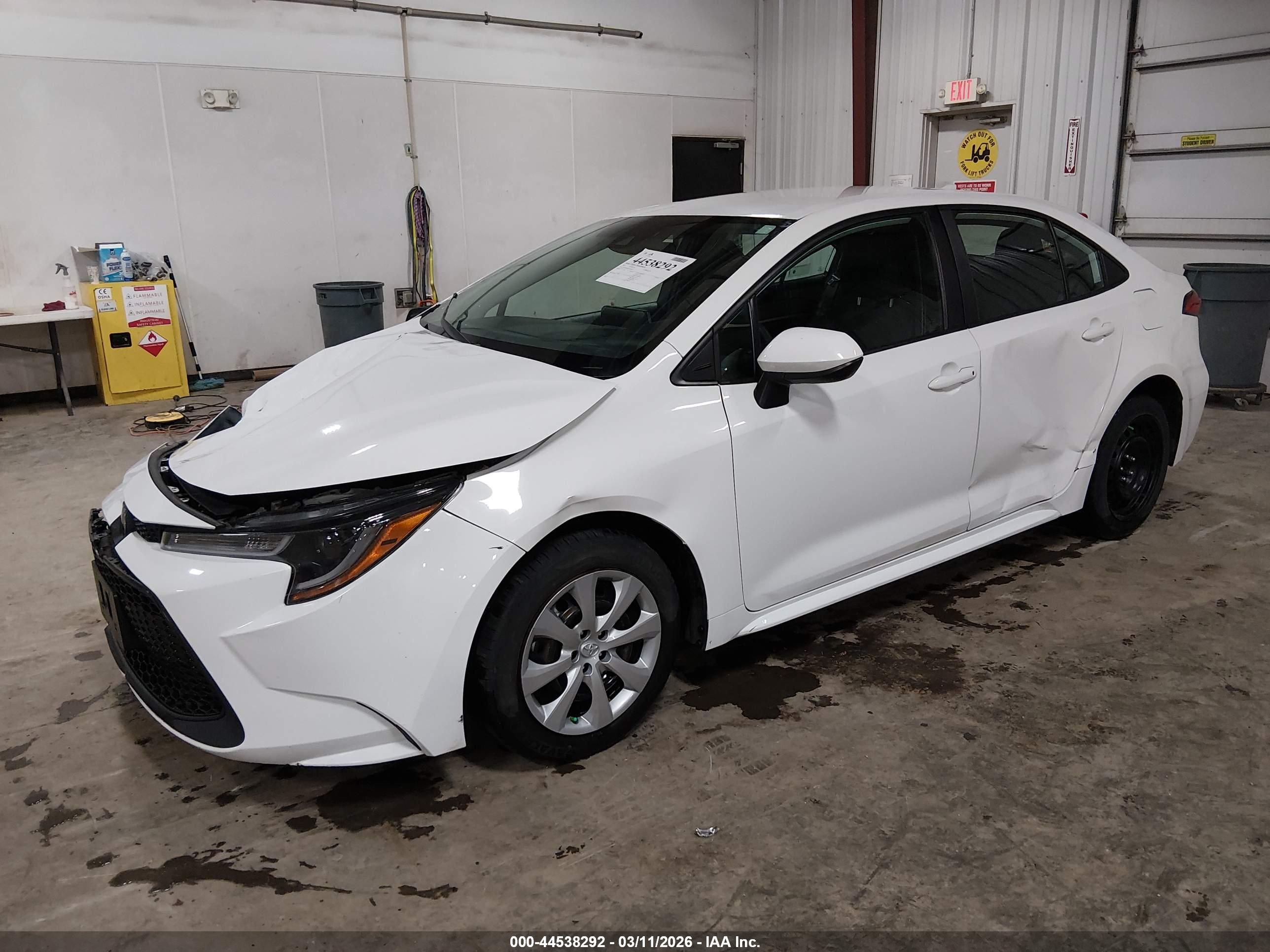 TOYOTA COROLLA image 2