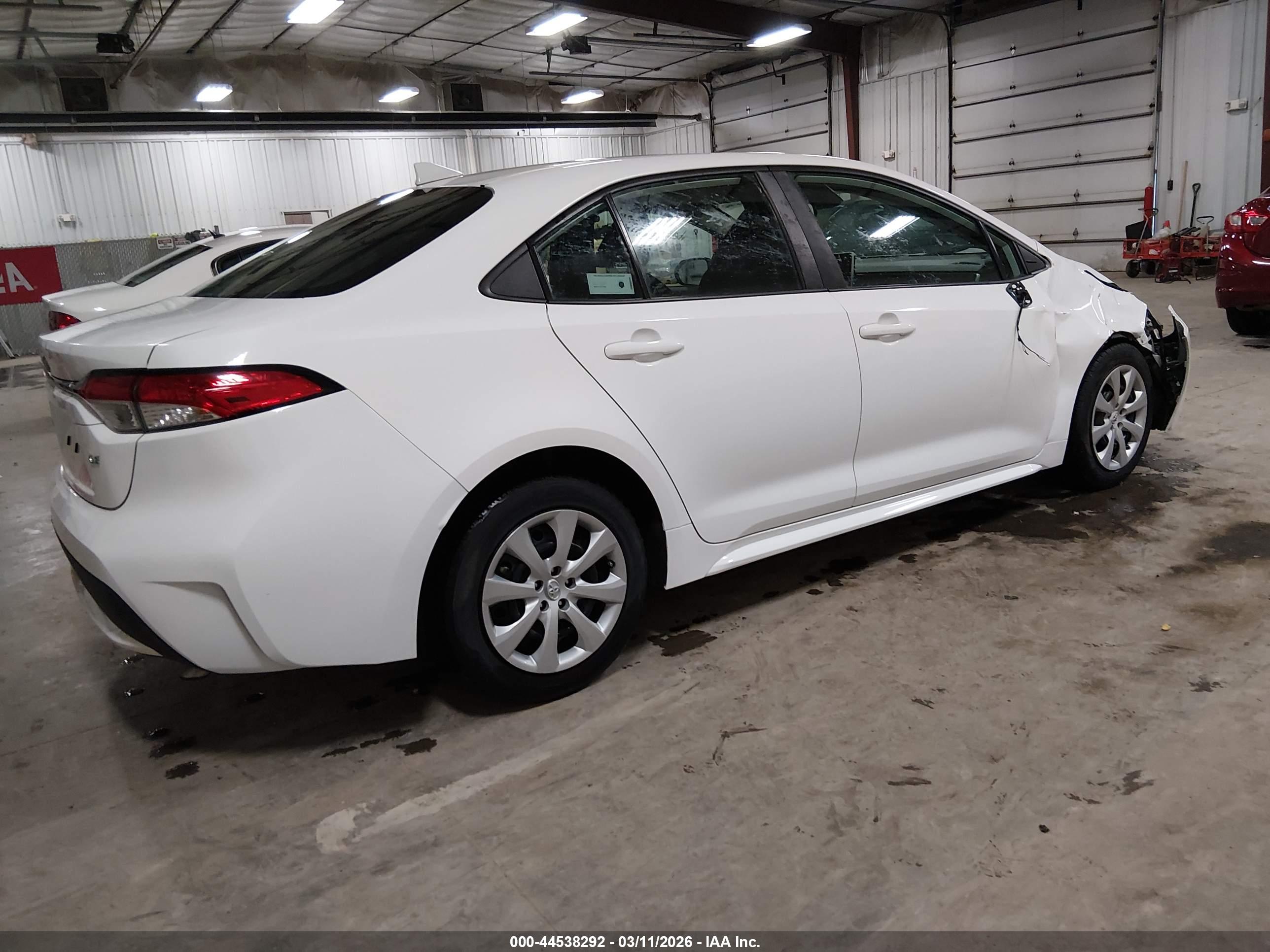 TOYOTA COROLLA image 4