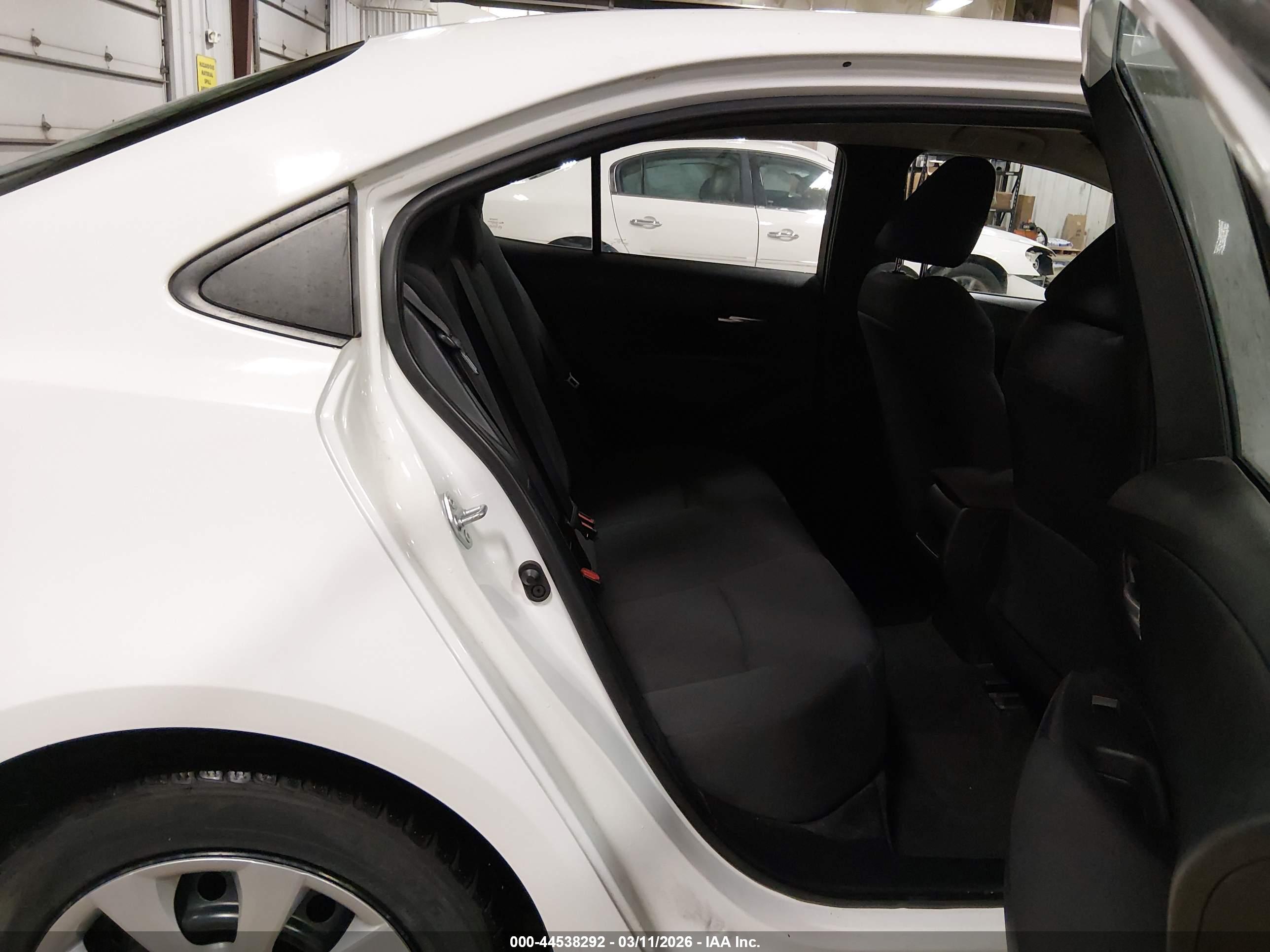 TOYOTA COROLLA image 8