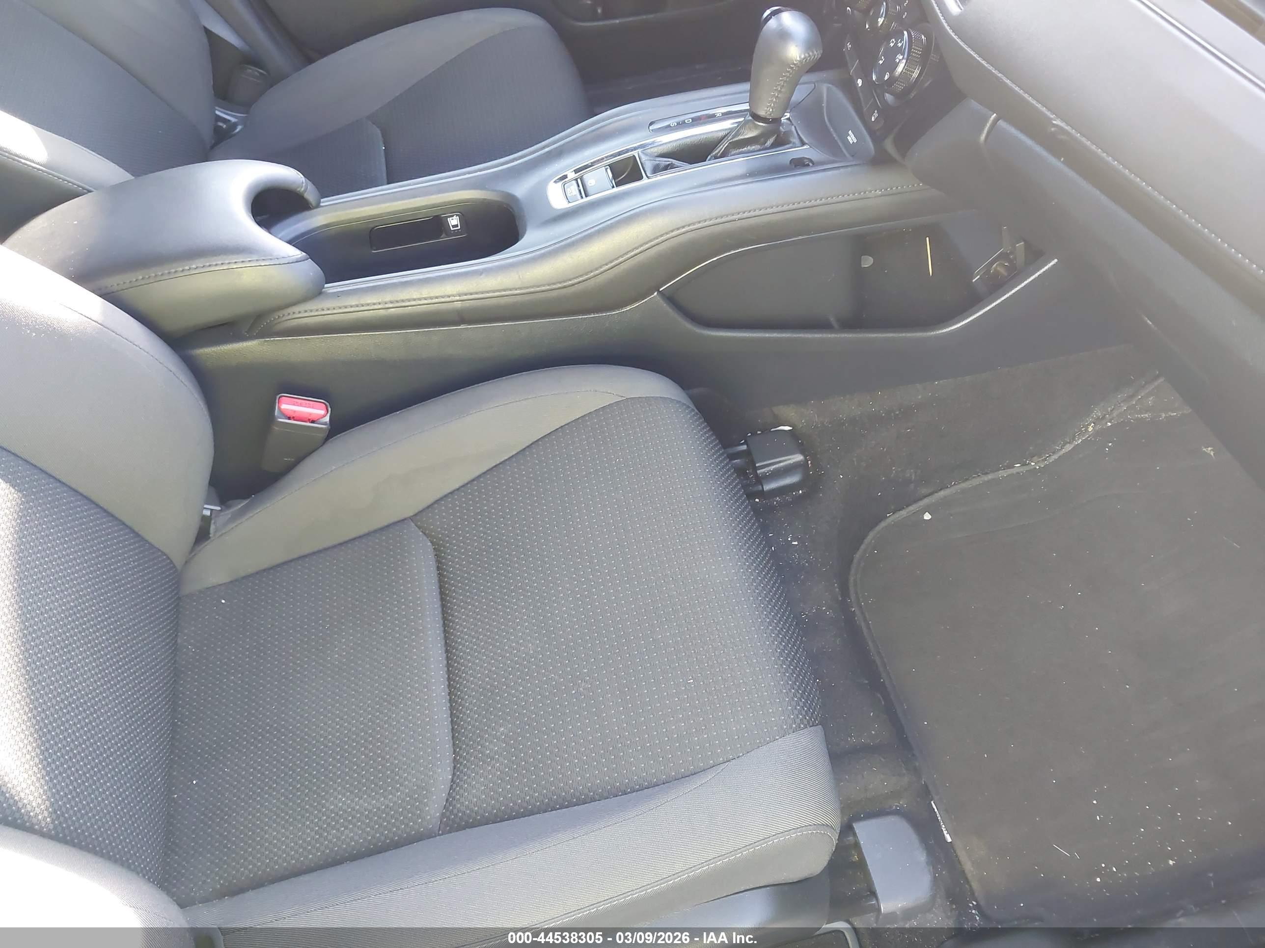 HONDA HR-V image 5
