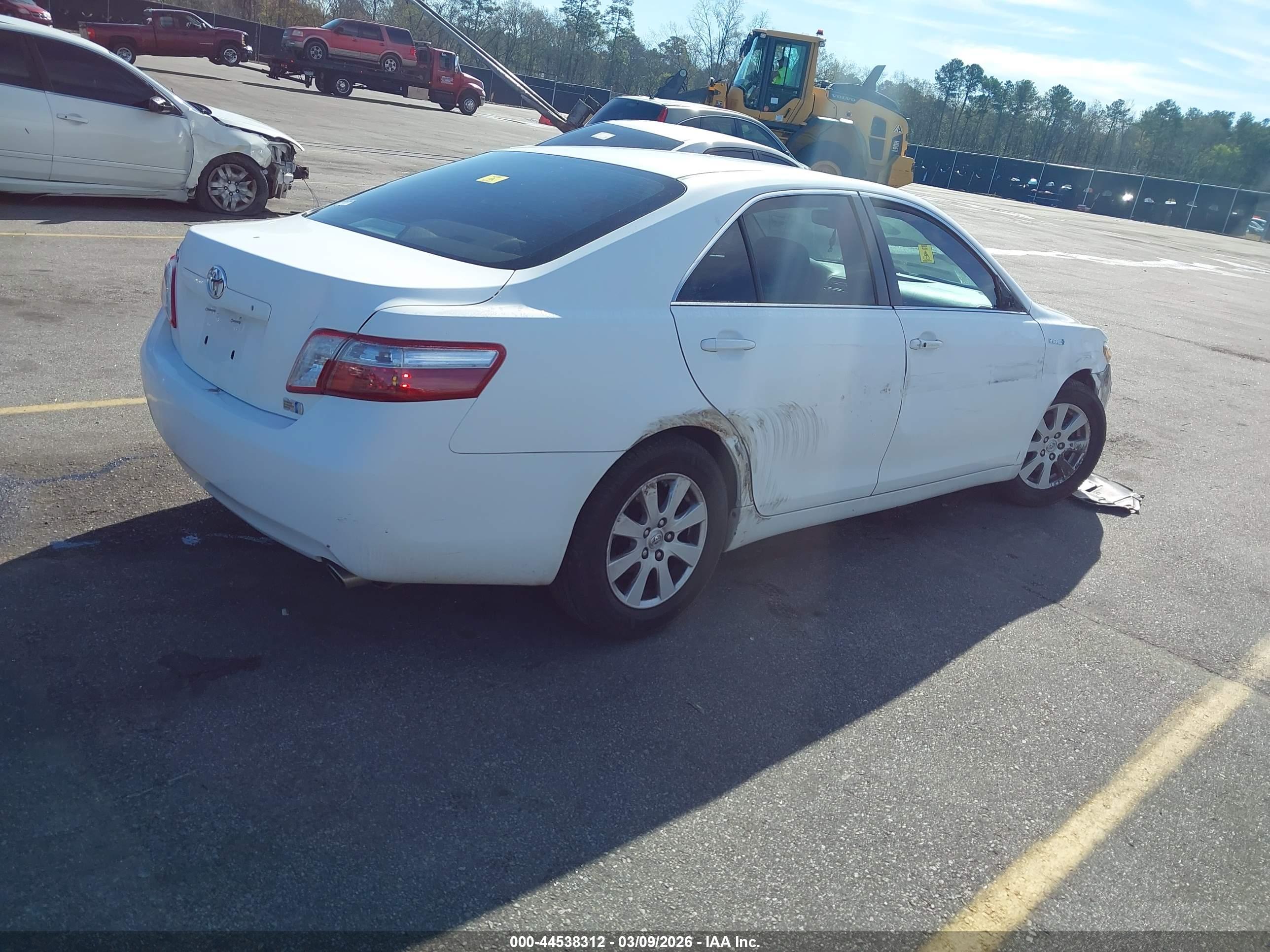 TOYOTA CAMRY image 4