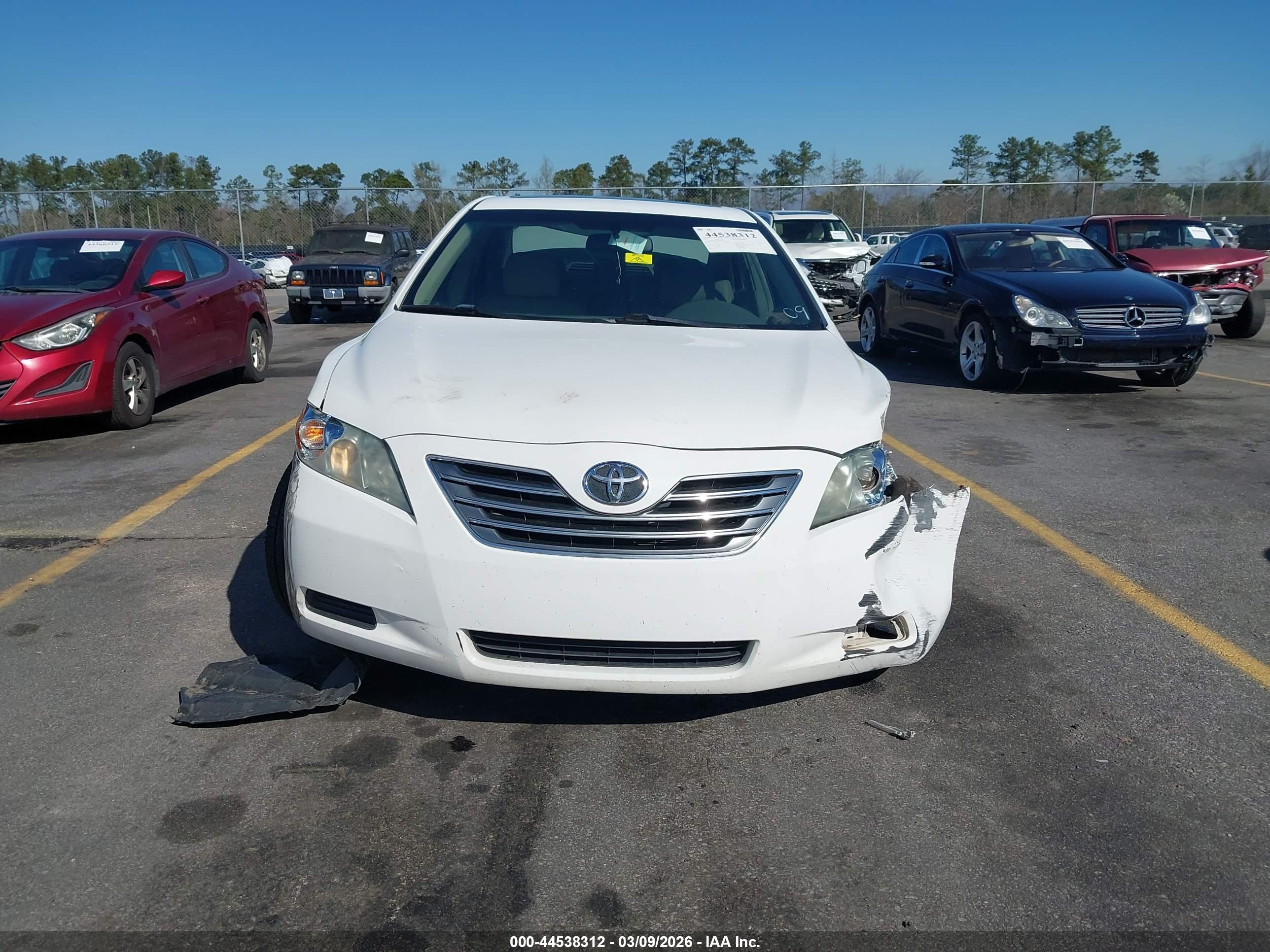 TOYOTA CAMRY image 6