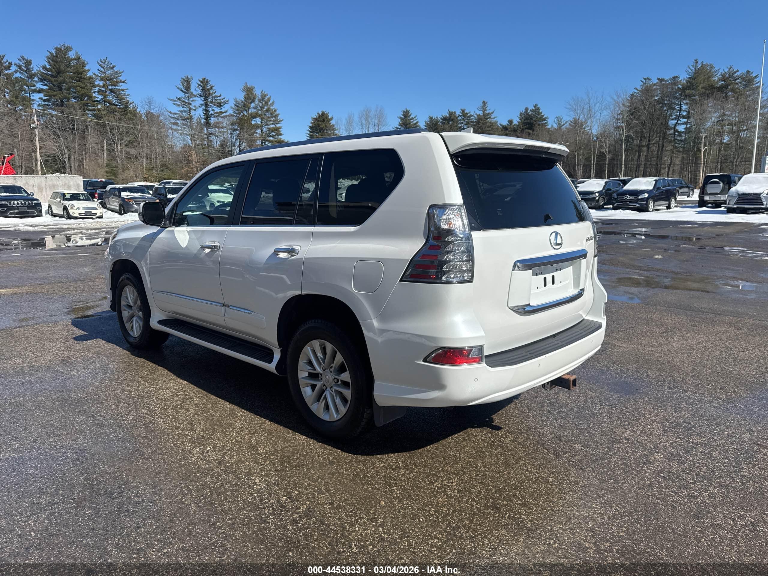 LEXUS GX image 3