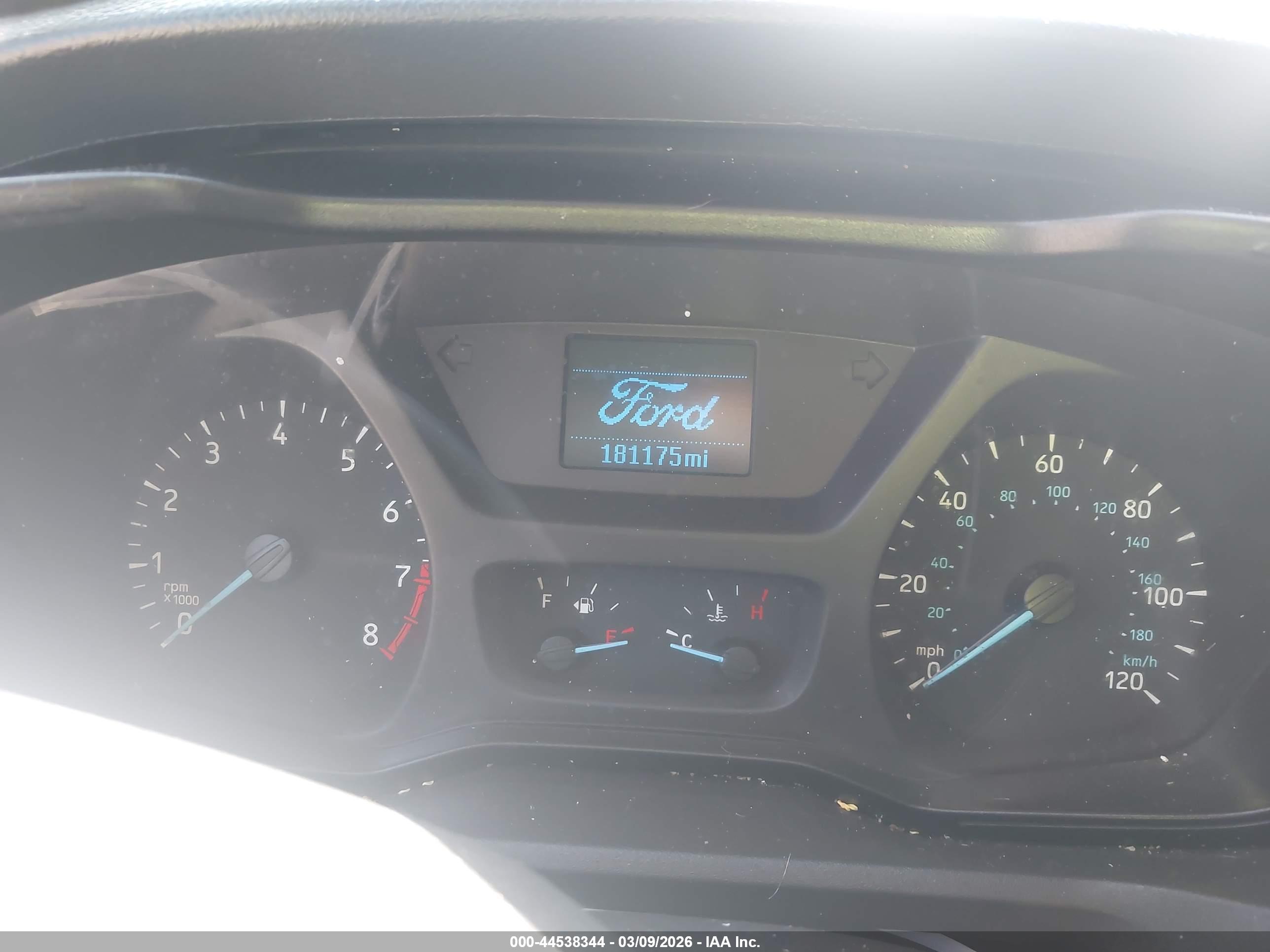 FORD TRANSIT-250 image 7