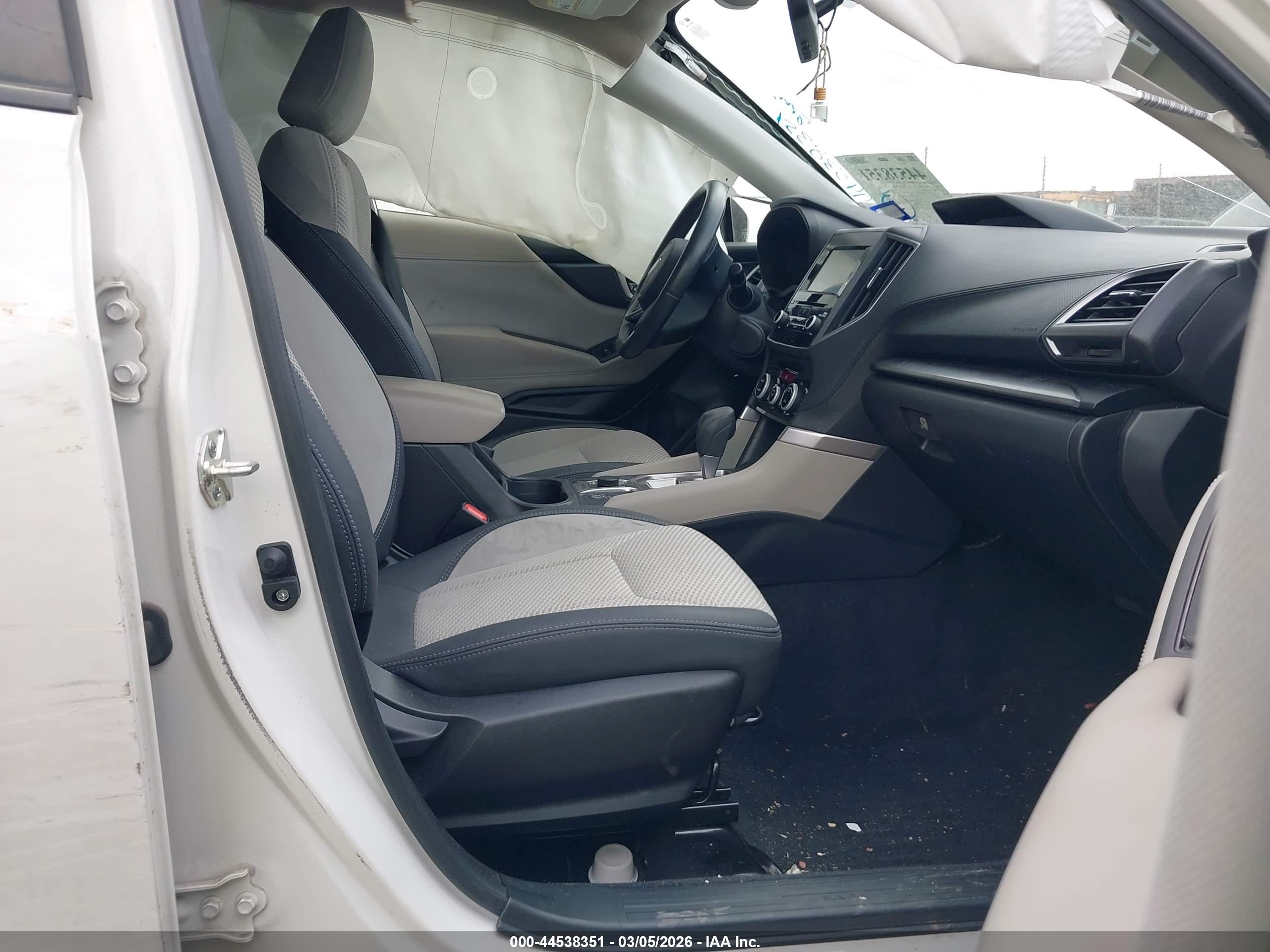 SUBARU FORESTER image 5