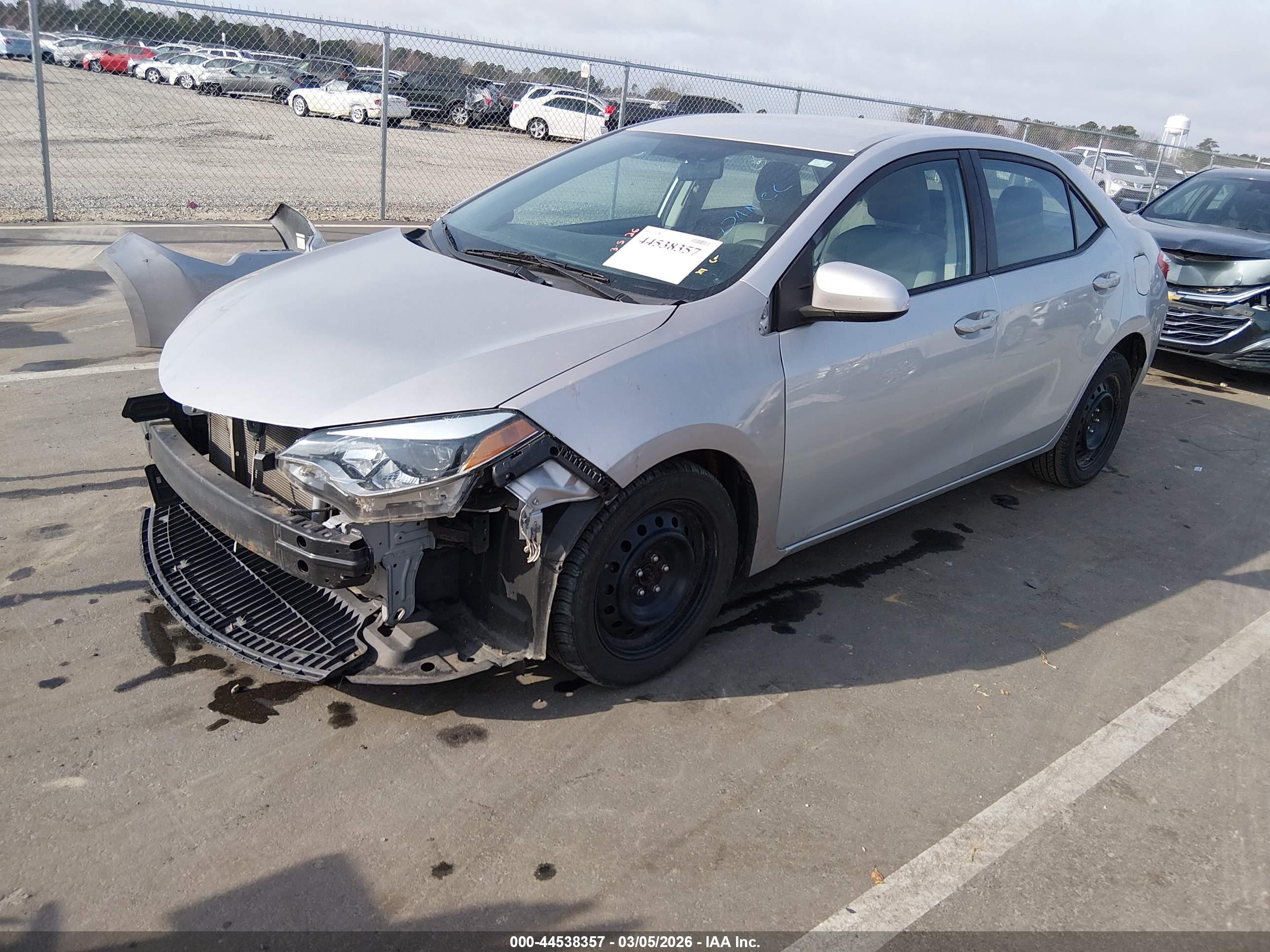 TOYOTA COROLLA image 2