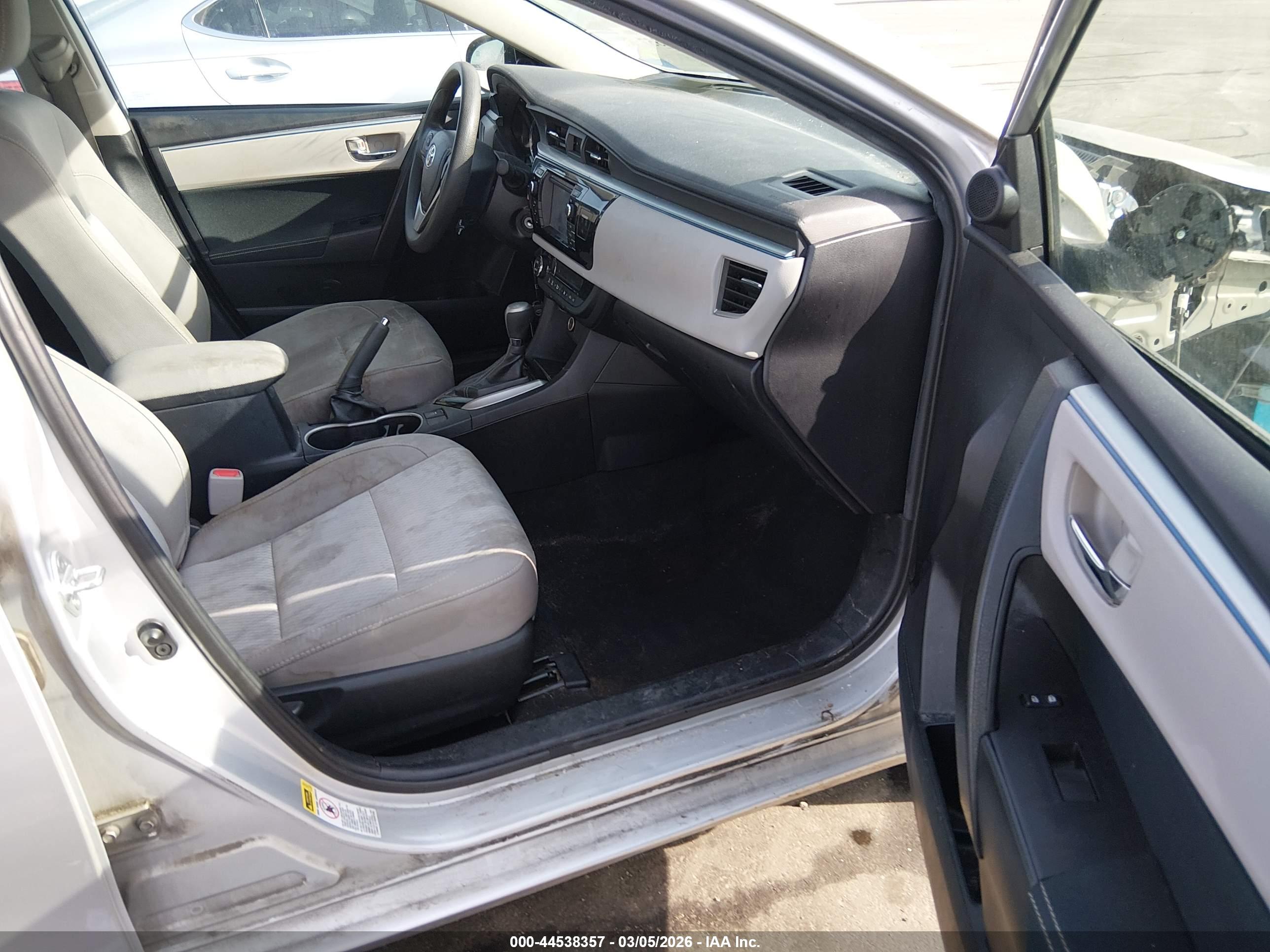 TOYOTA COROLLA image 5