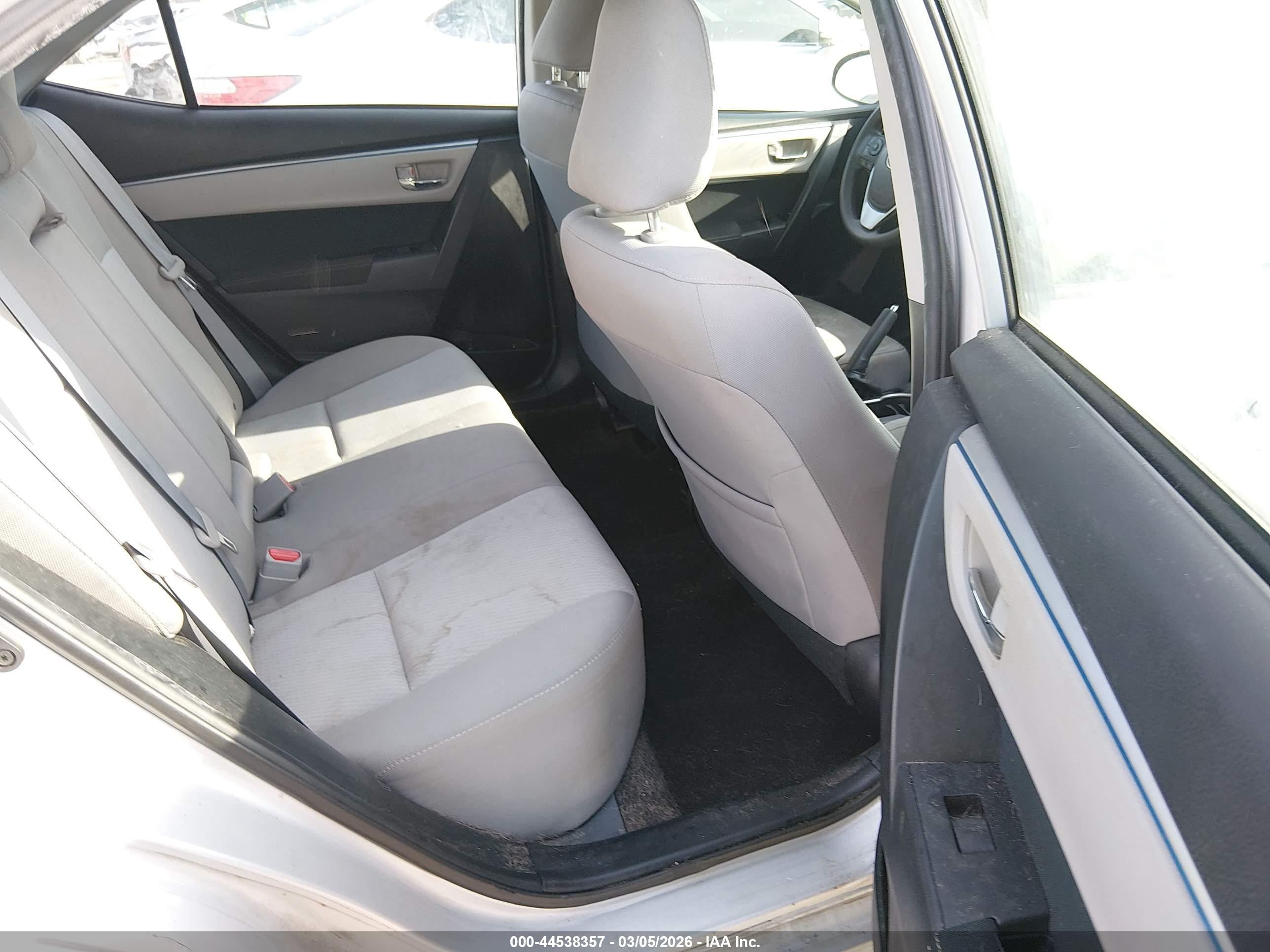 TOYOTA COROLLA image 8