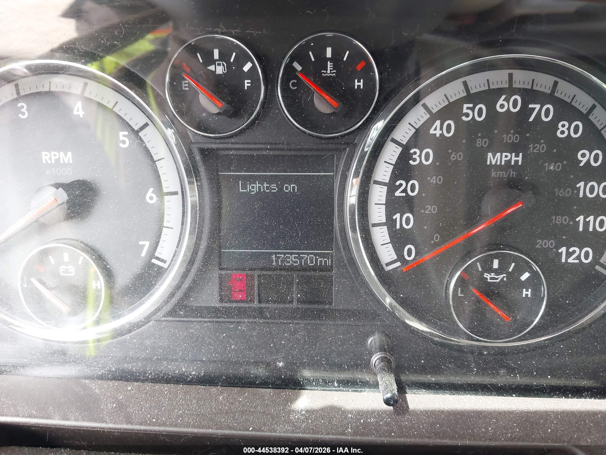 DODGE RAM image 7
