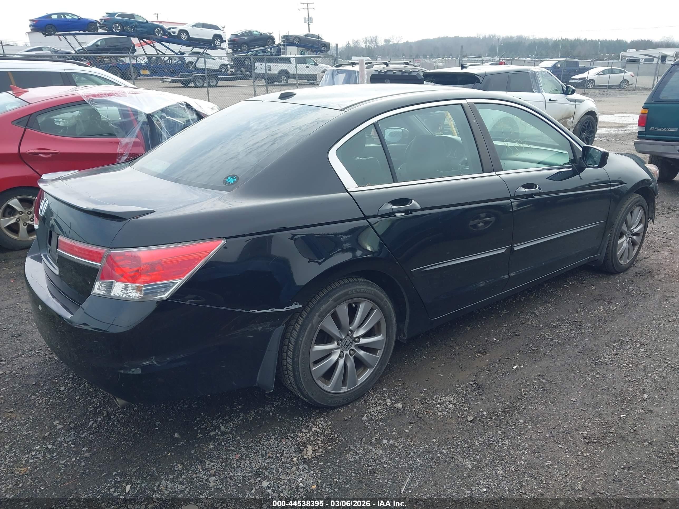 HONDA ACCORD image 4