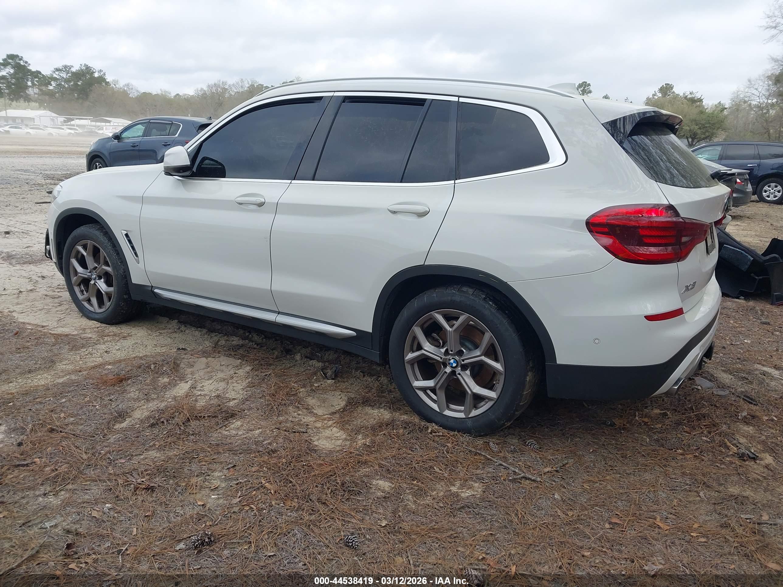 BMW X3 image 3