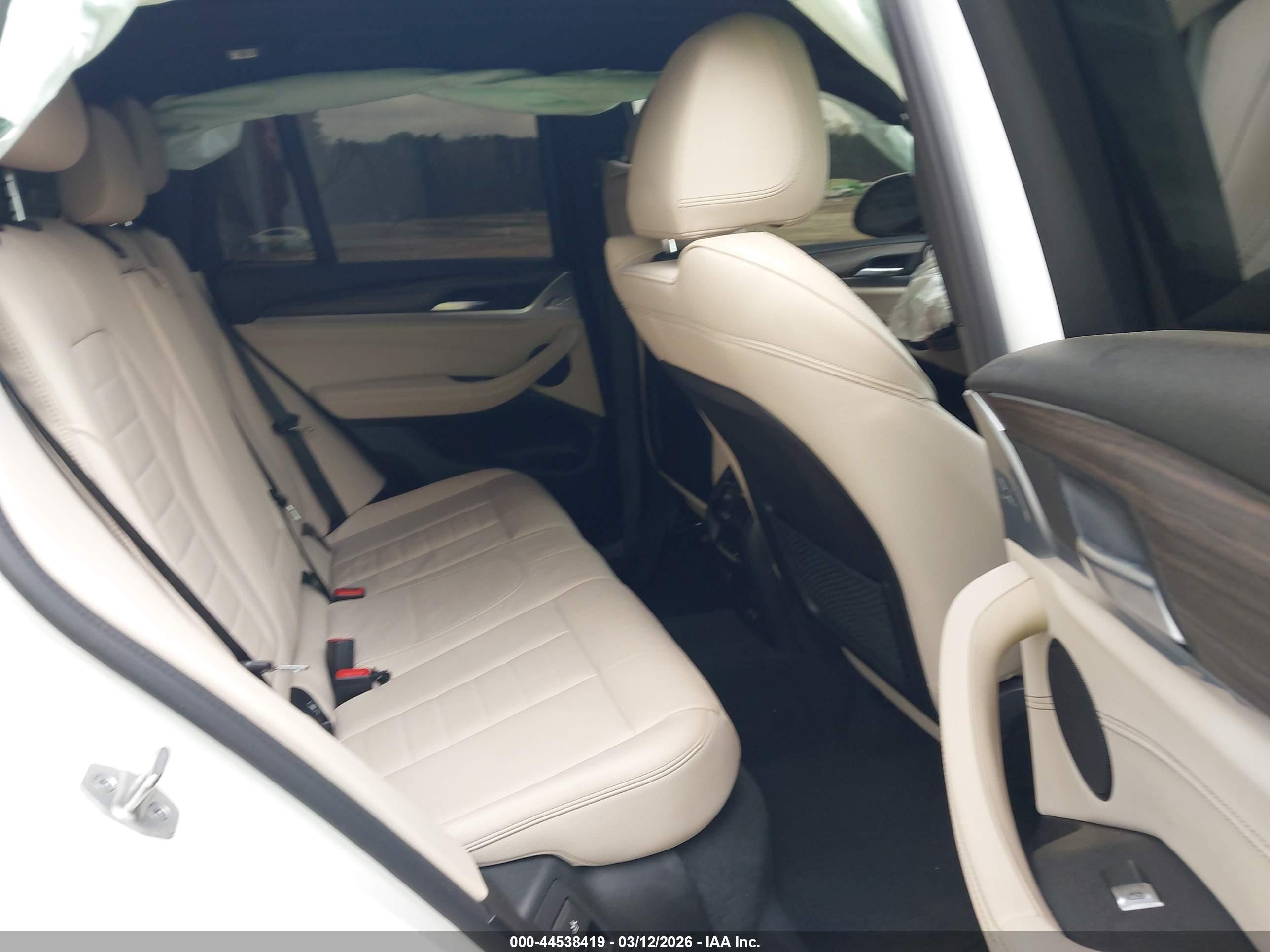 BMW X3 image 8