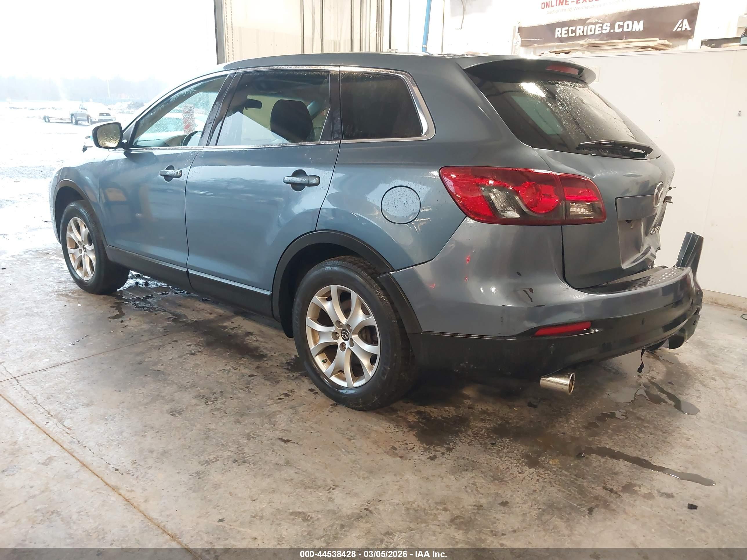 MAZDA CX-9 image 3