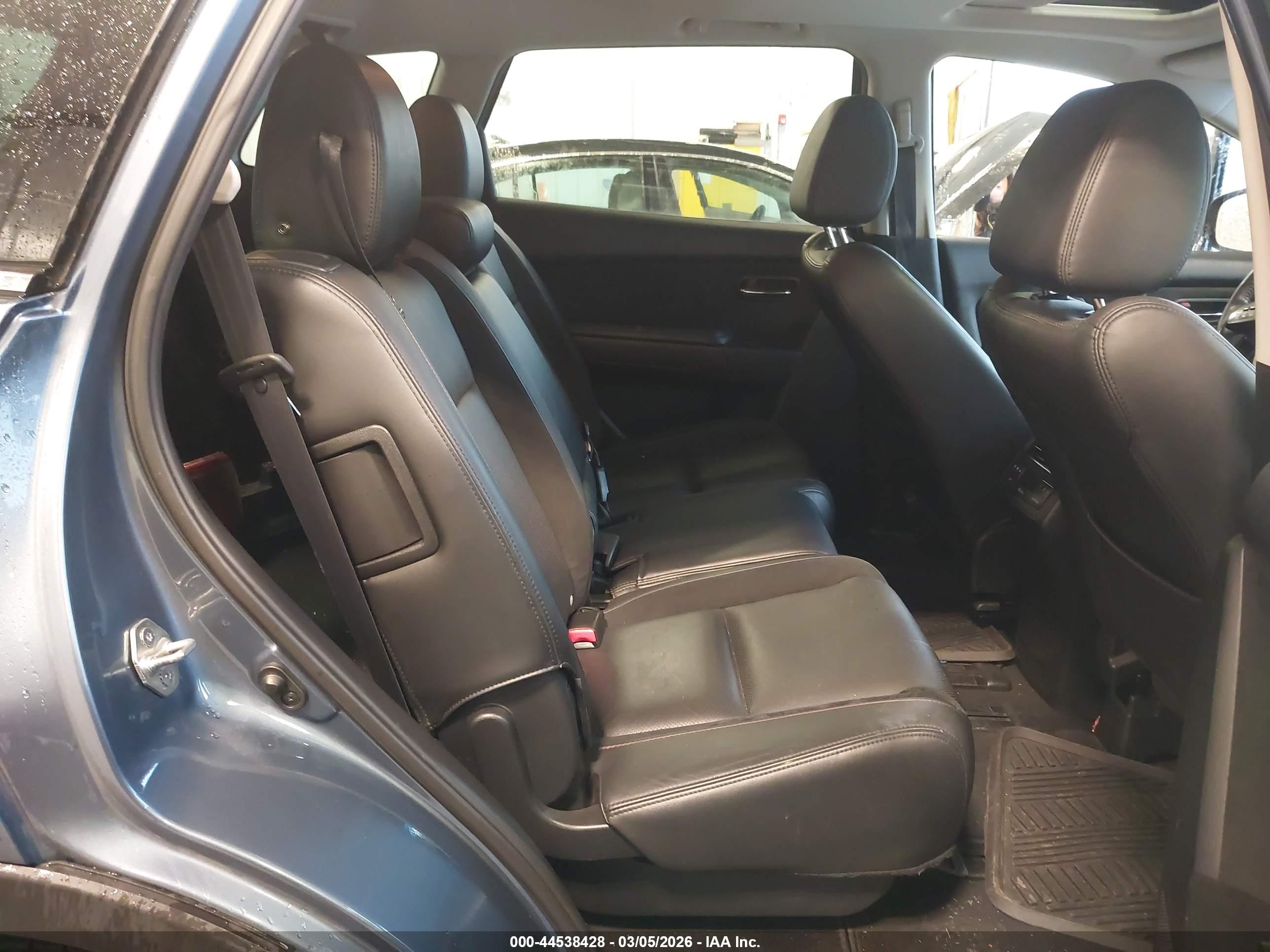 MAZDA CX-9 image 8