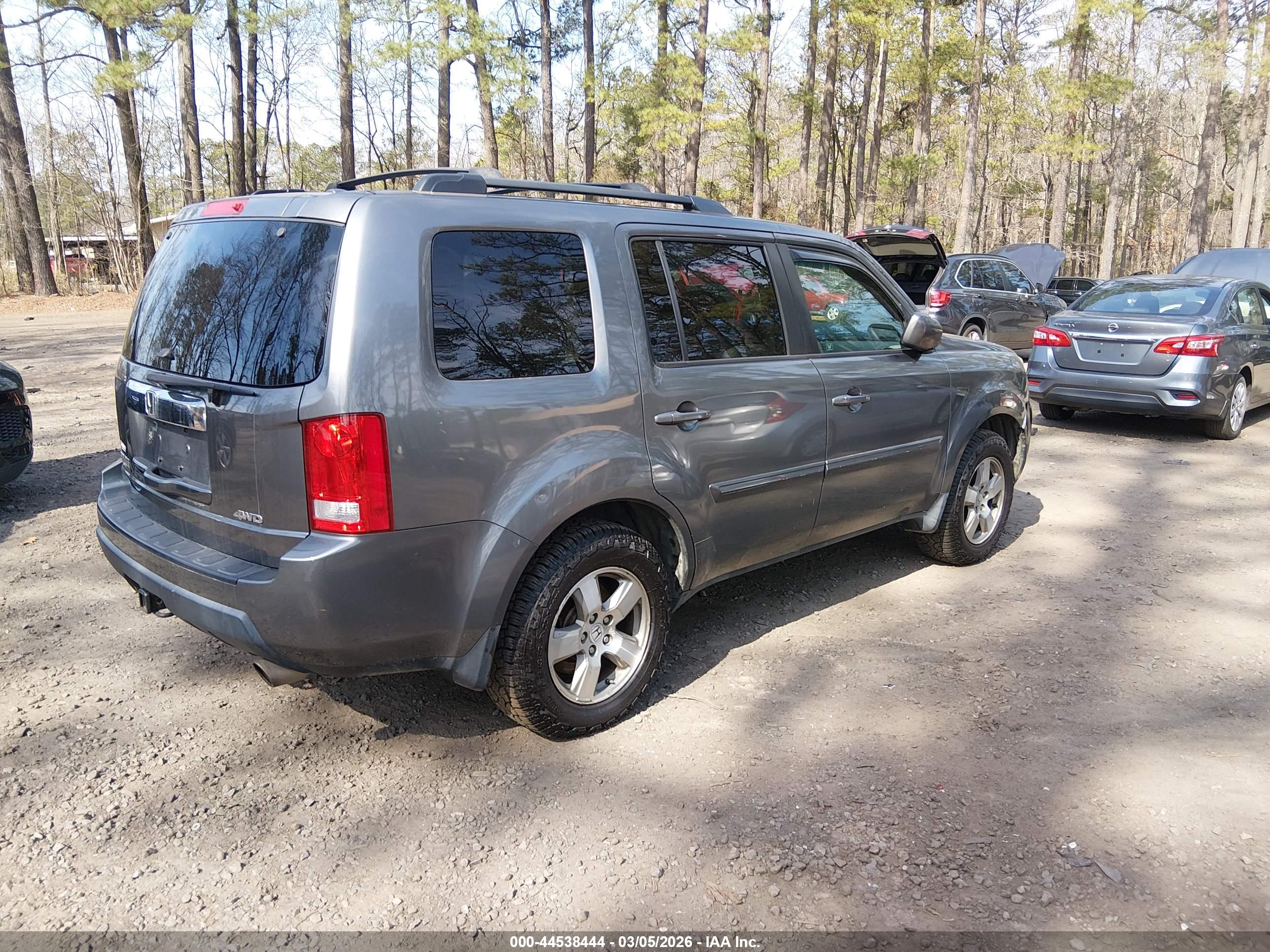 HONDA PILOT image 4