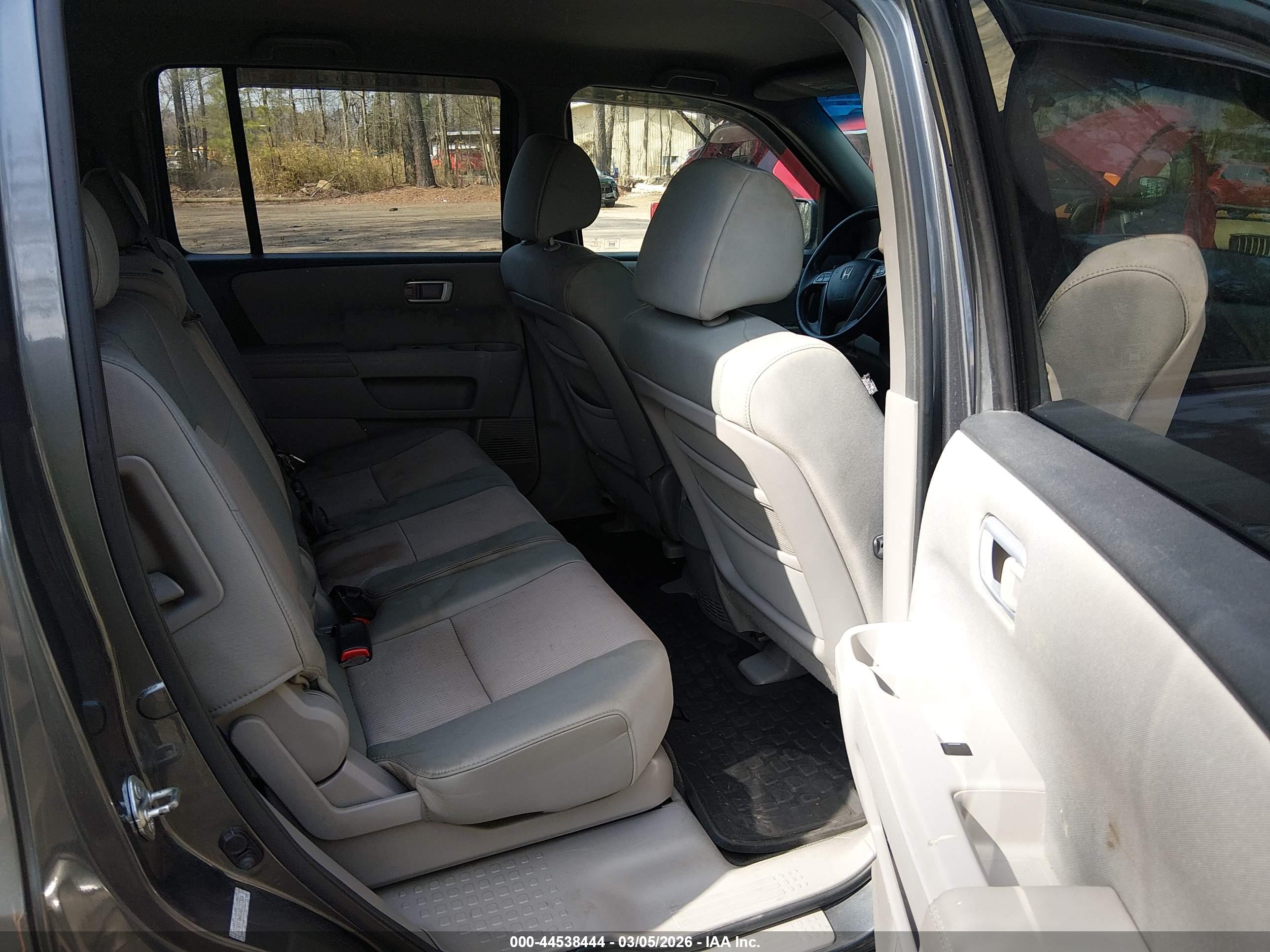 HONDA PILOT image 8