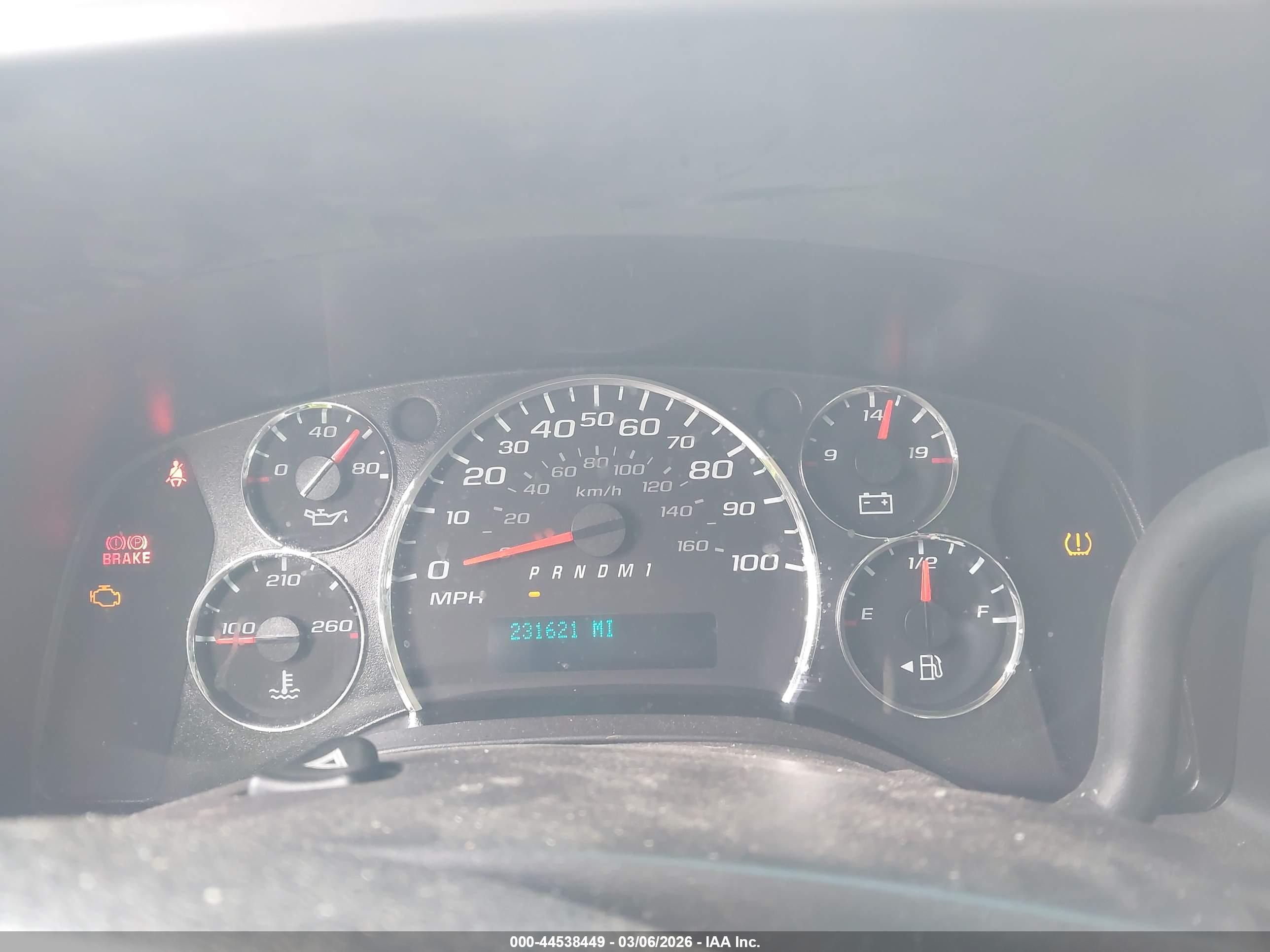 CHEVROLET EXPRESS image 7