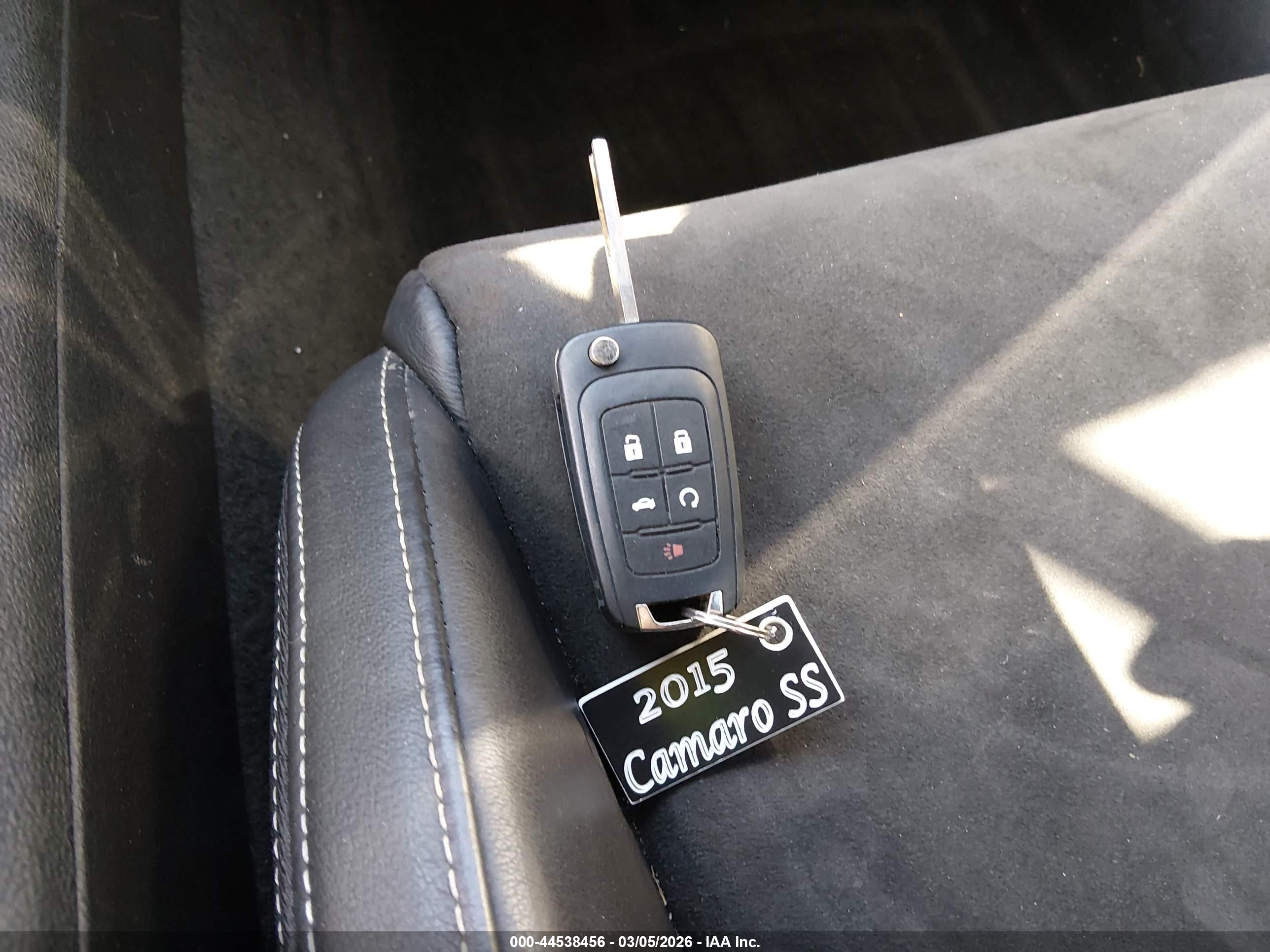 CHEVROLET CAMARO image 11
