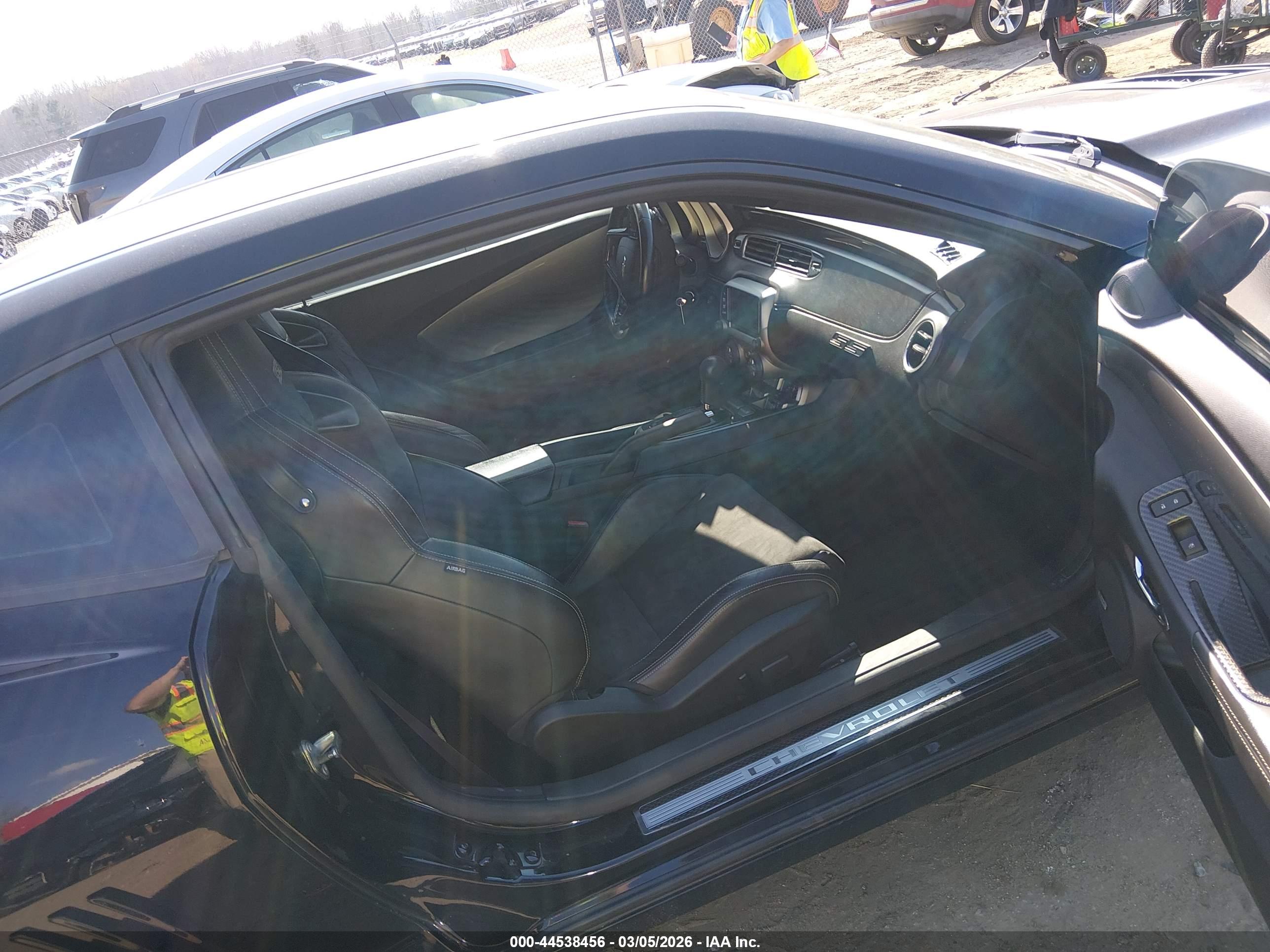 CHEVROLET CAMARO image 5