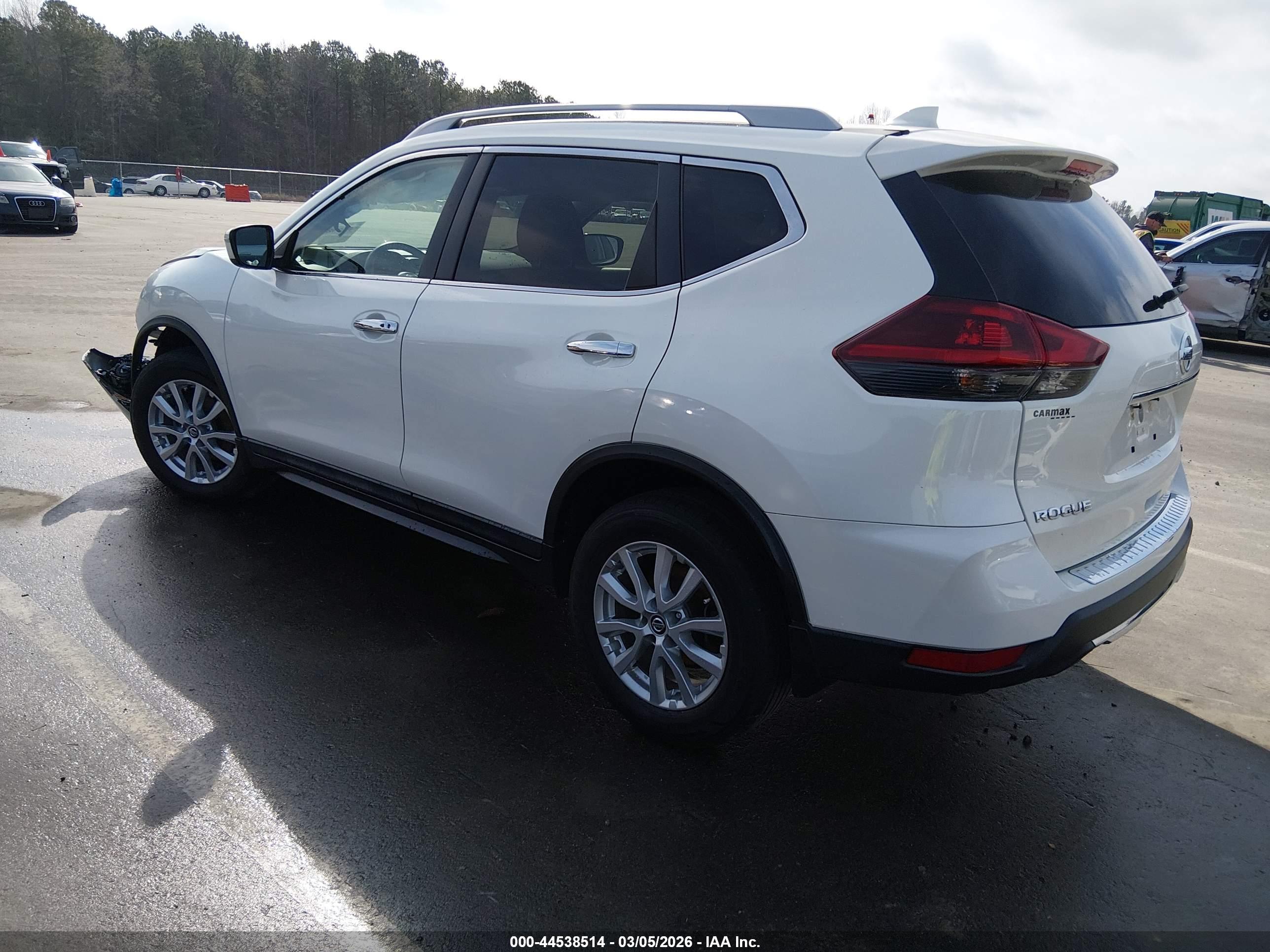 NISSAN ROGUE image 3