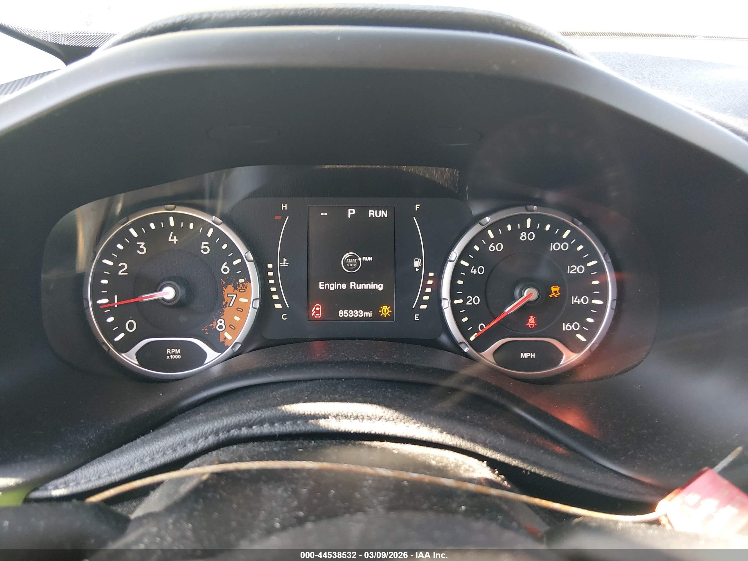 JEEP RENEGADE image 7
