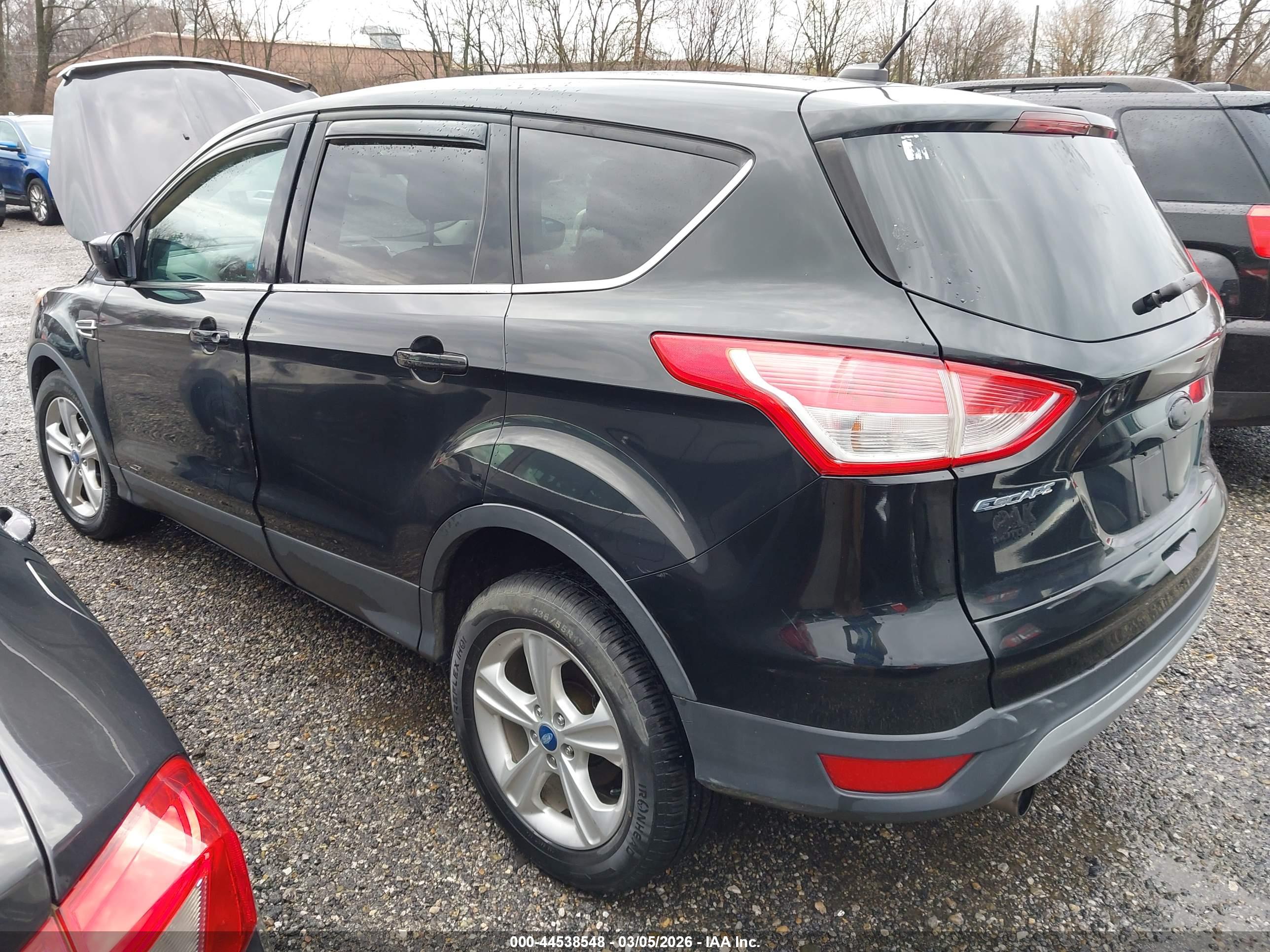 FORD ESCAPE image 3