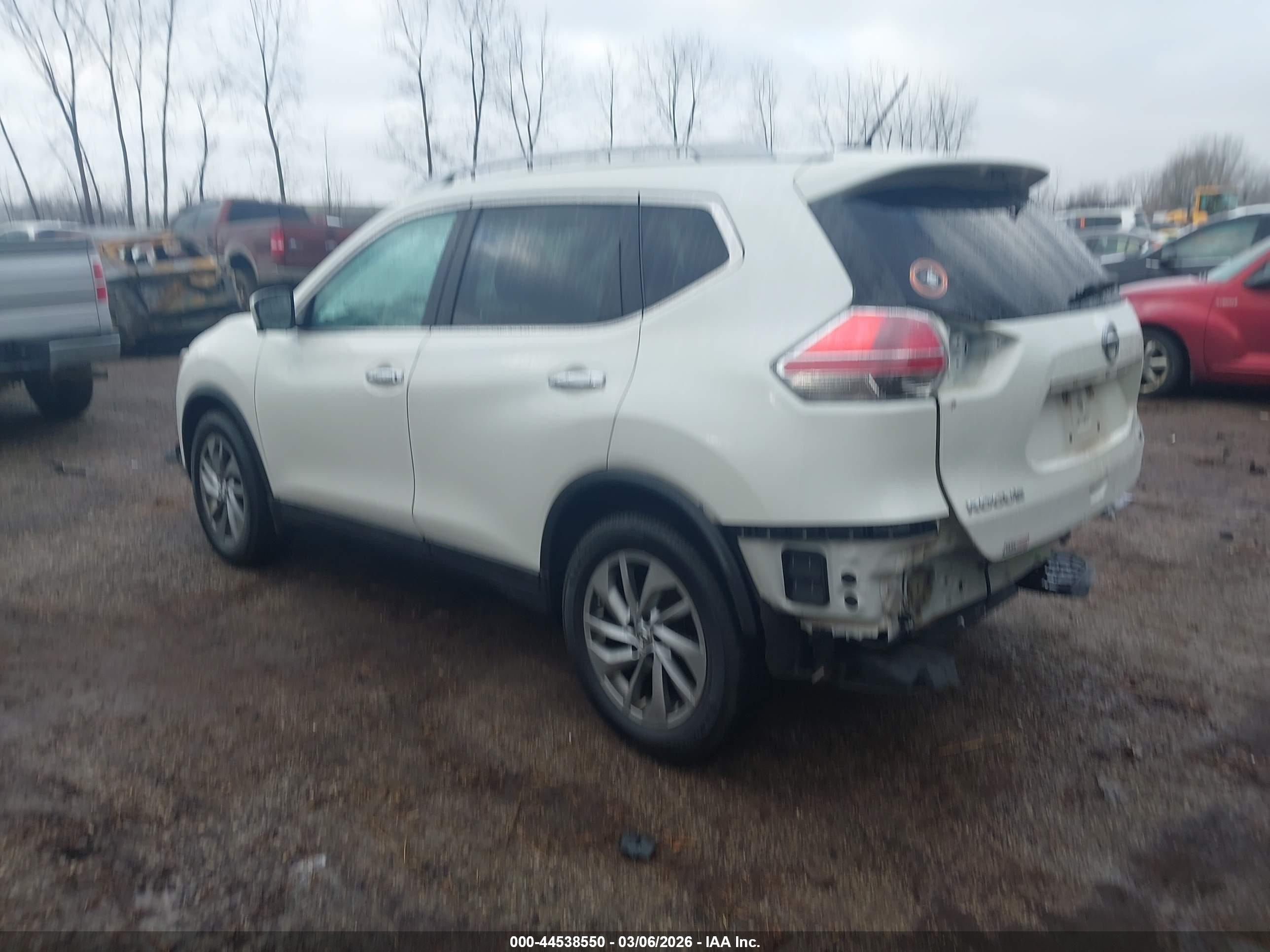 NISSAN ROGUE image 3