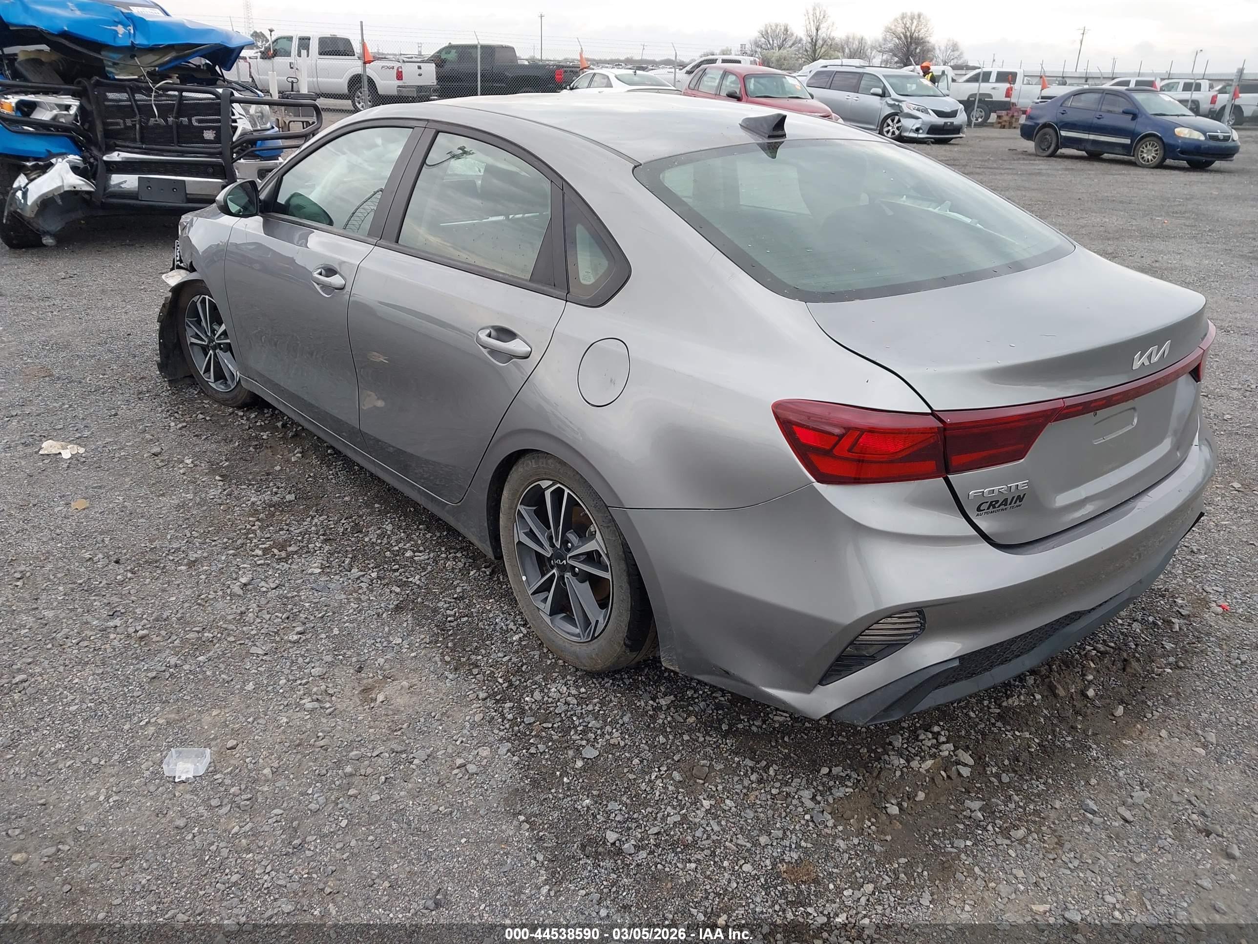 KIA FORTE image 3