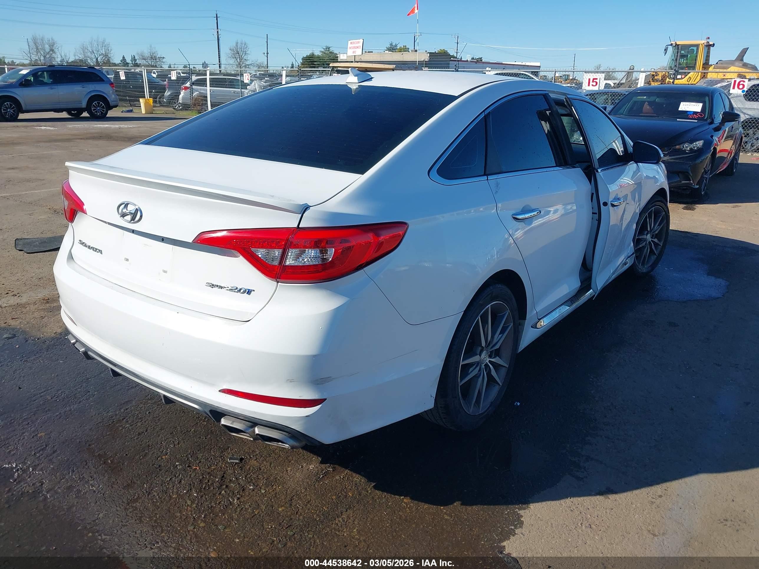 HYUNDAI SONATA image 4
