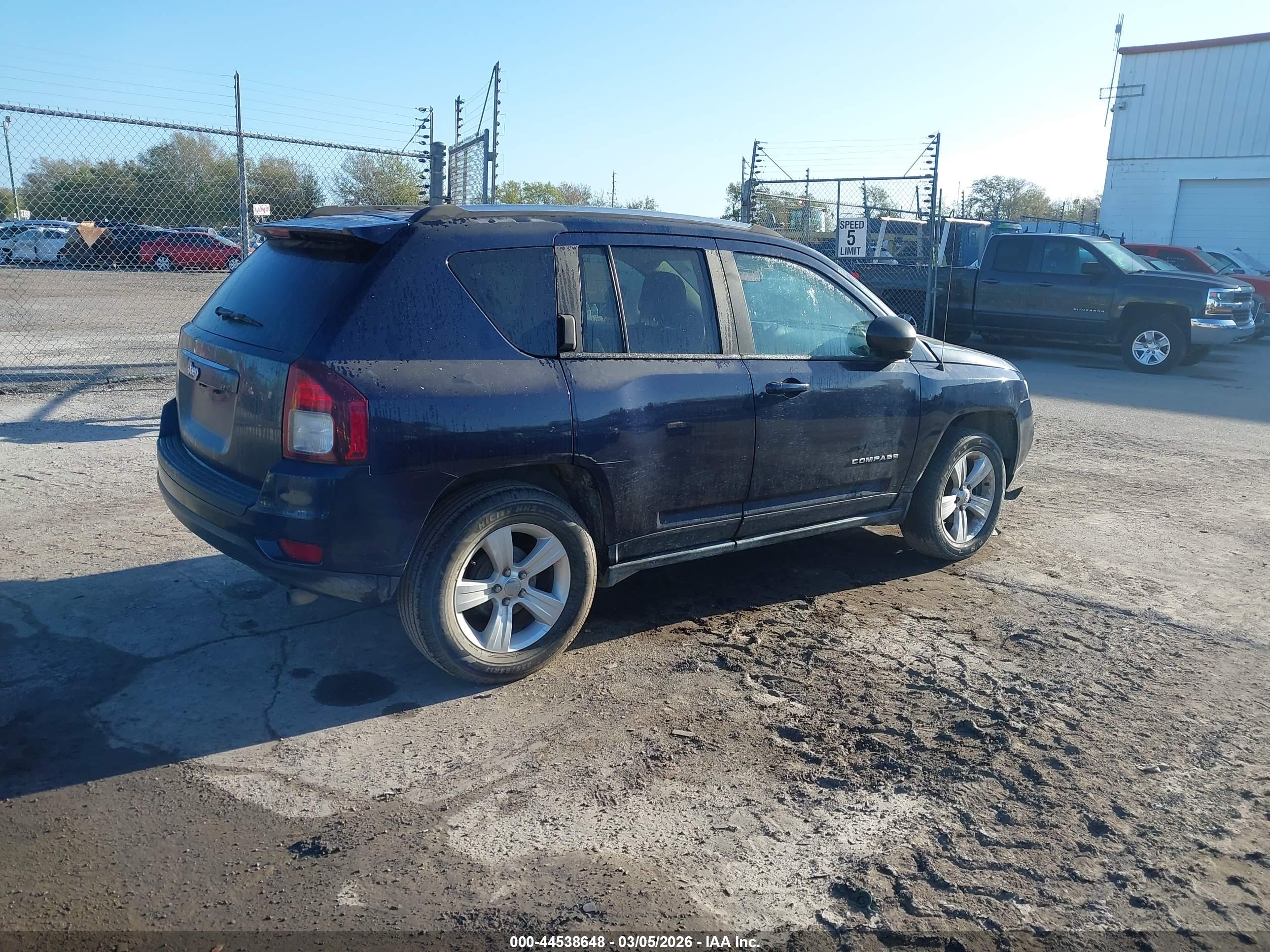 JEEP COMPASS image 4