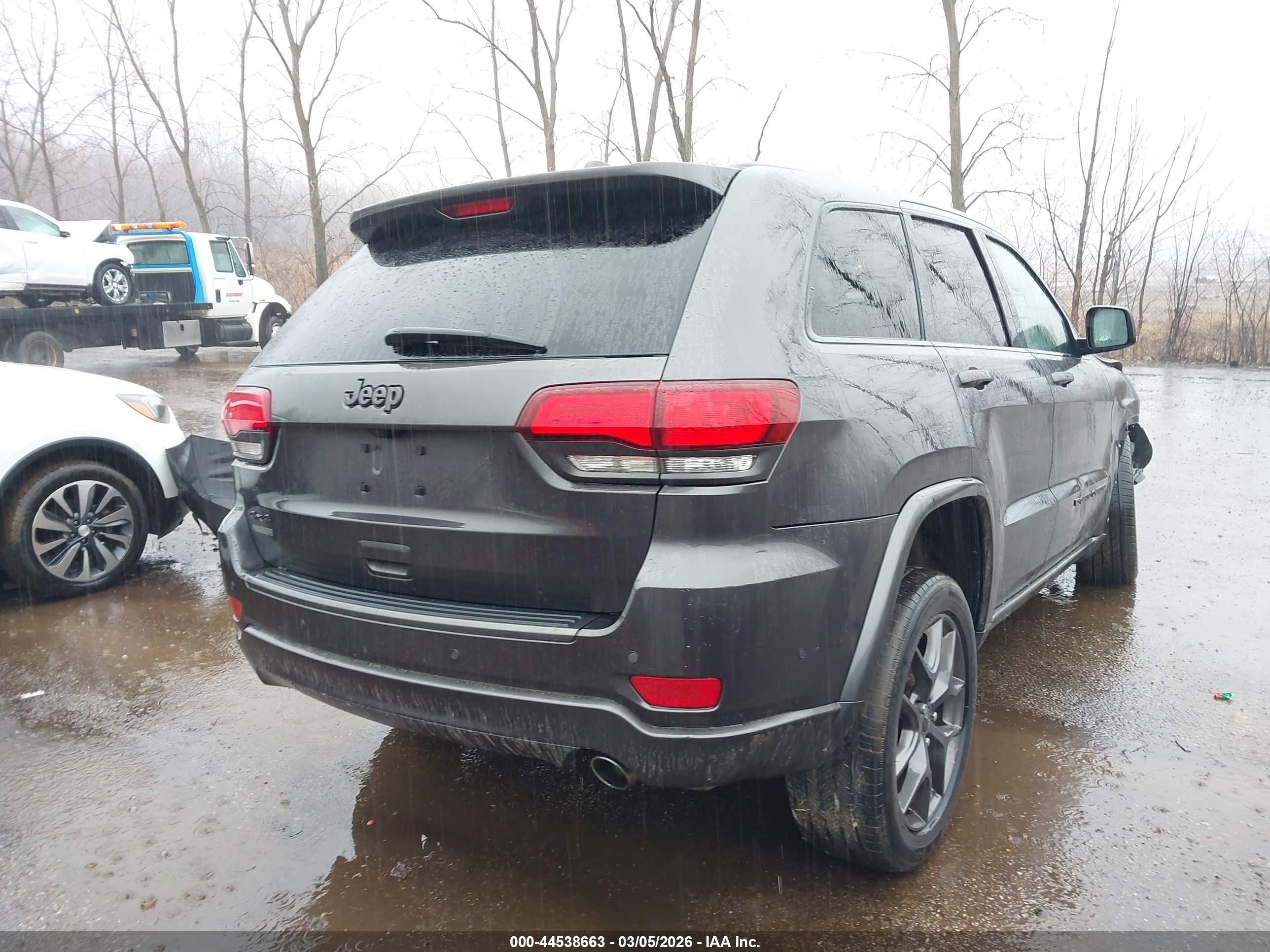 JEEP GRAND image 4