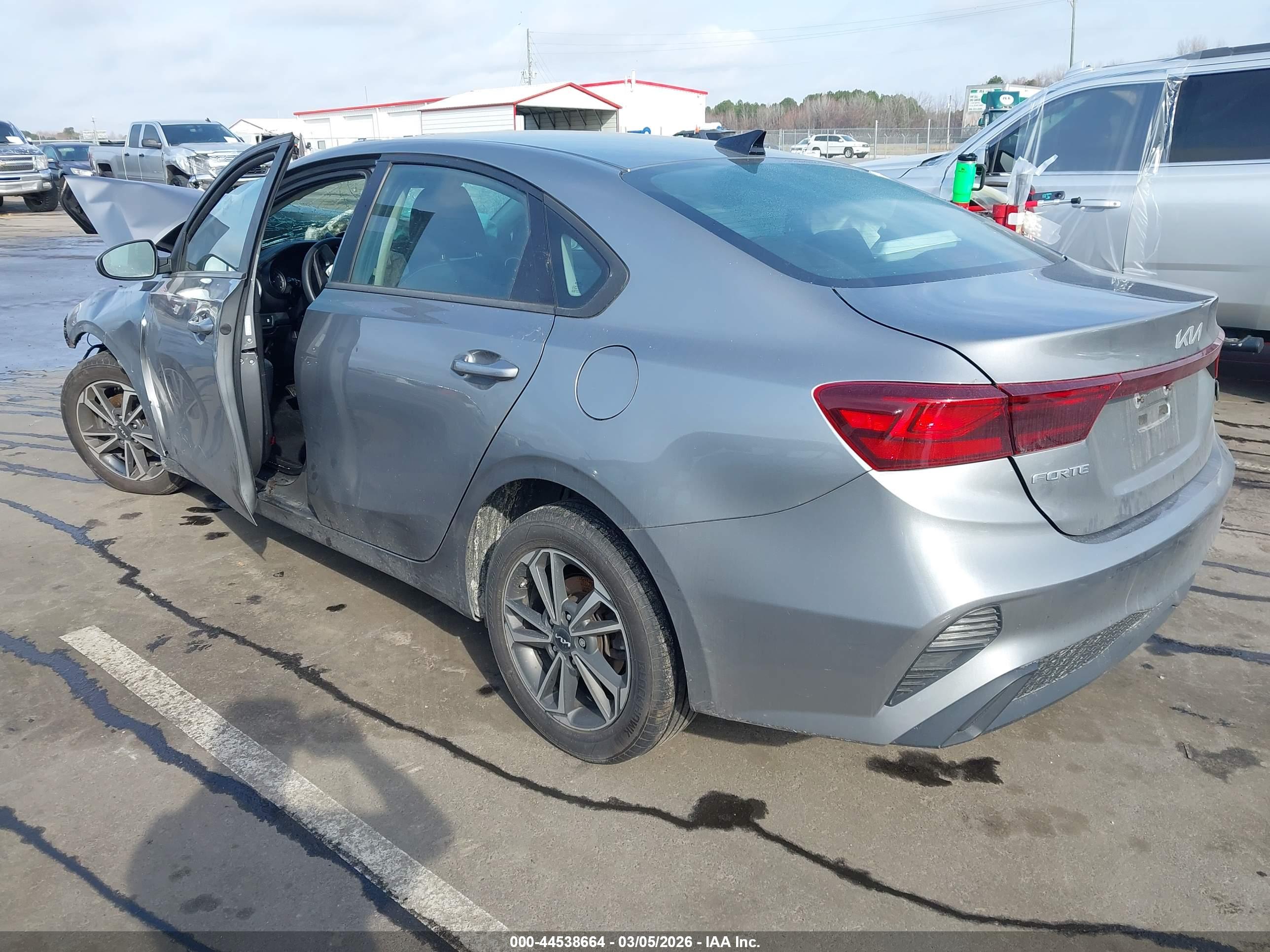 KIA FORTE image 3