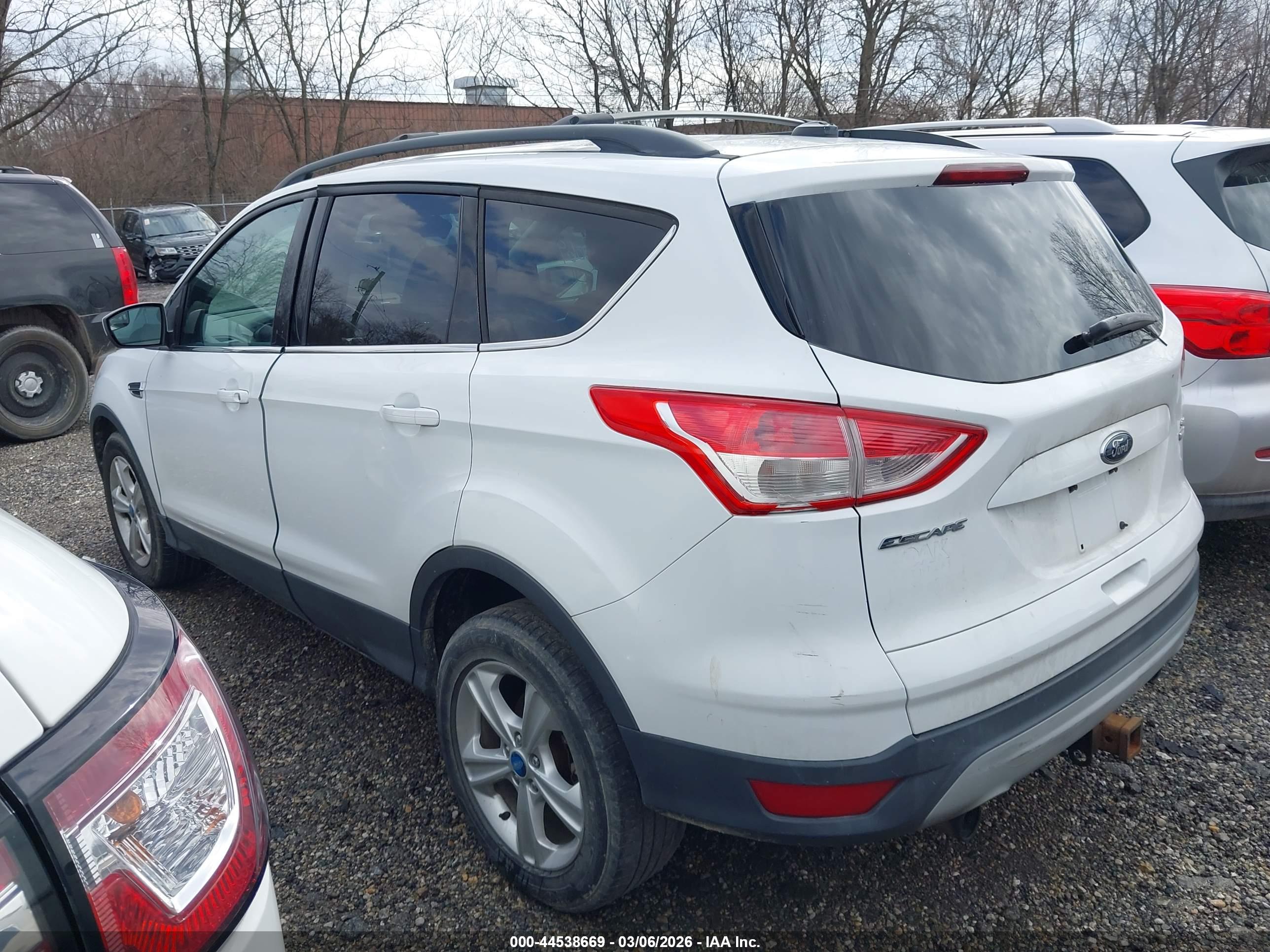 FORD ESCAPE image 3