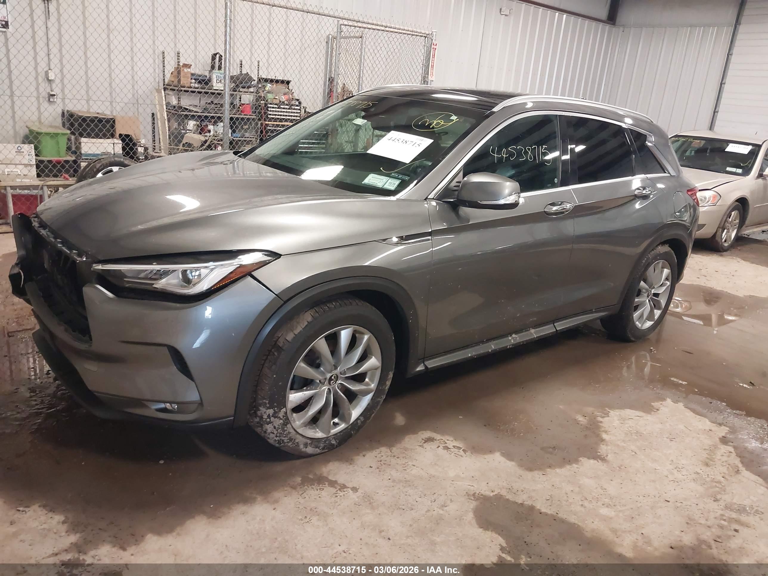 INFINITI QX50 image 2