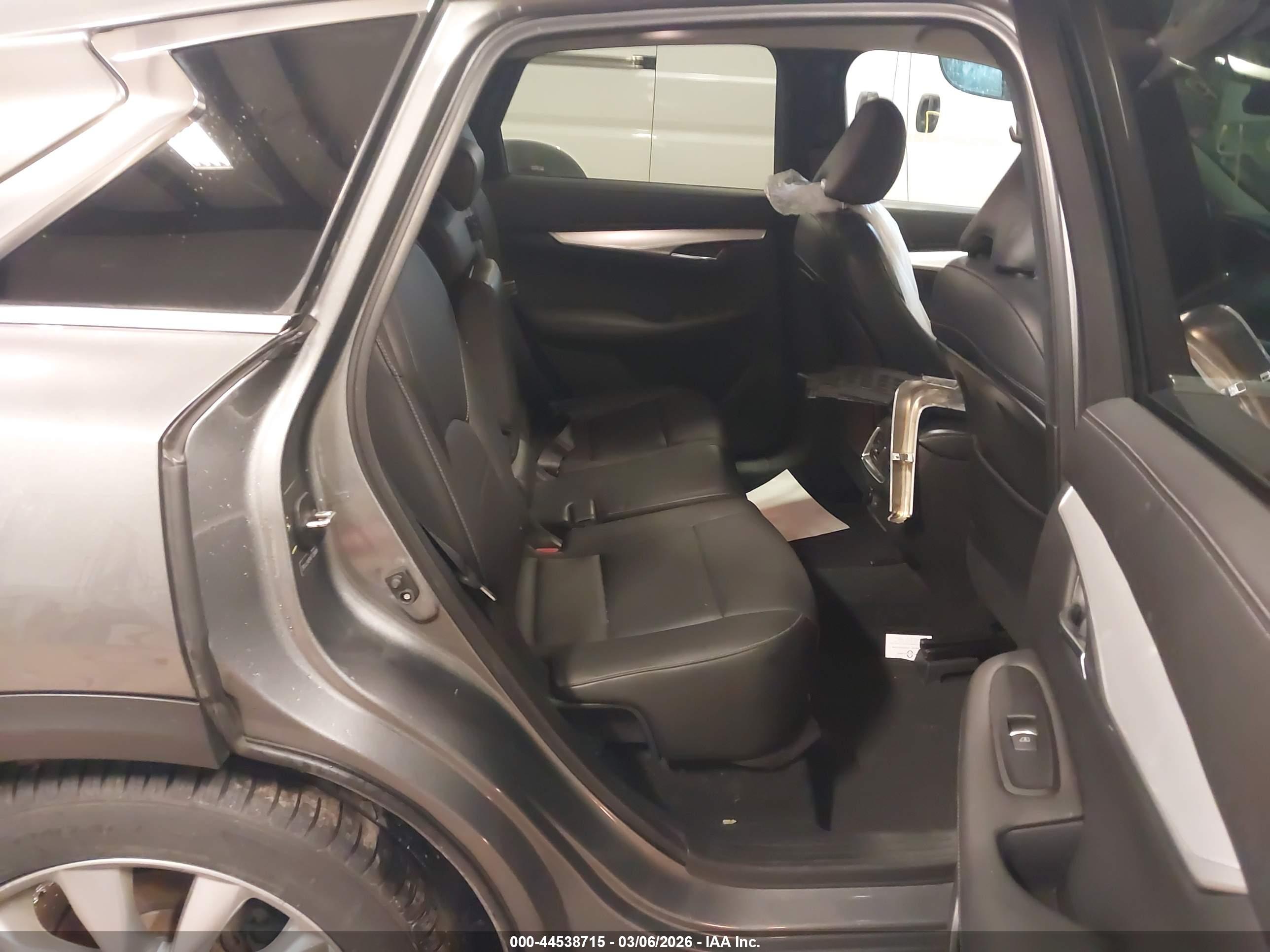 INFINITI QX50 image 8
