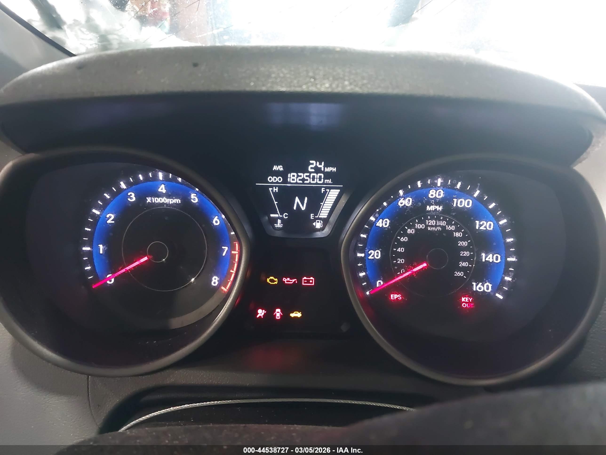 HYUNDAI ELANTRA image 7