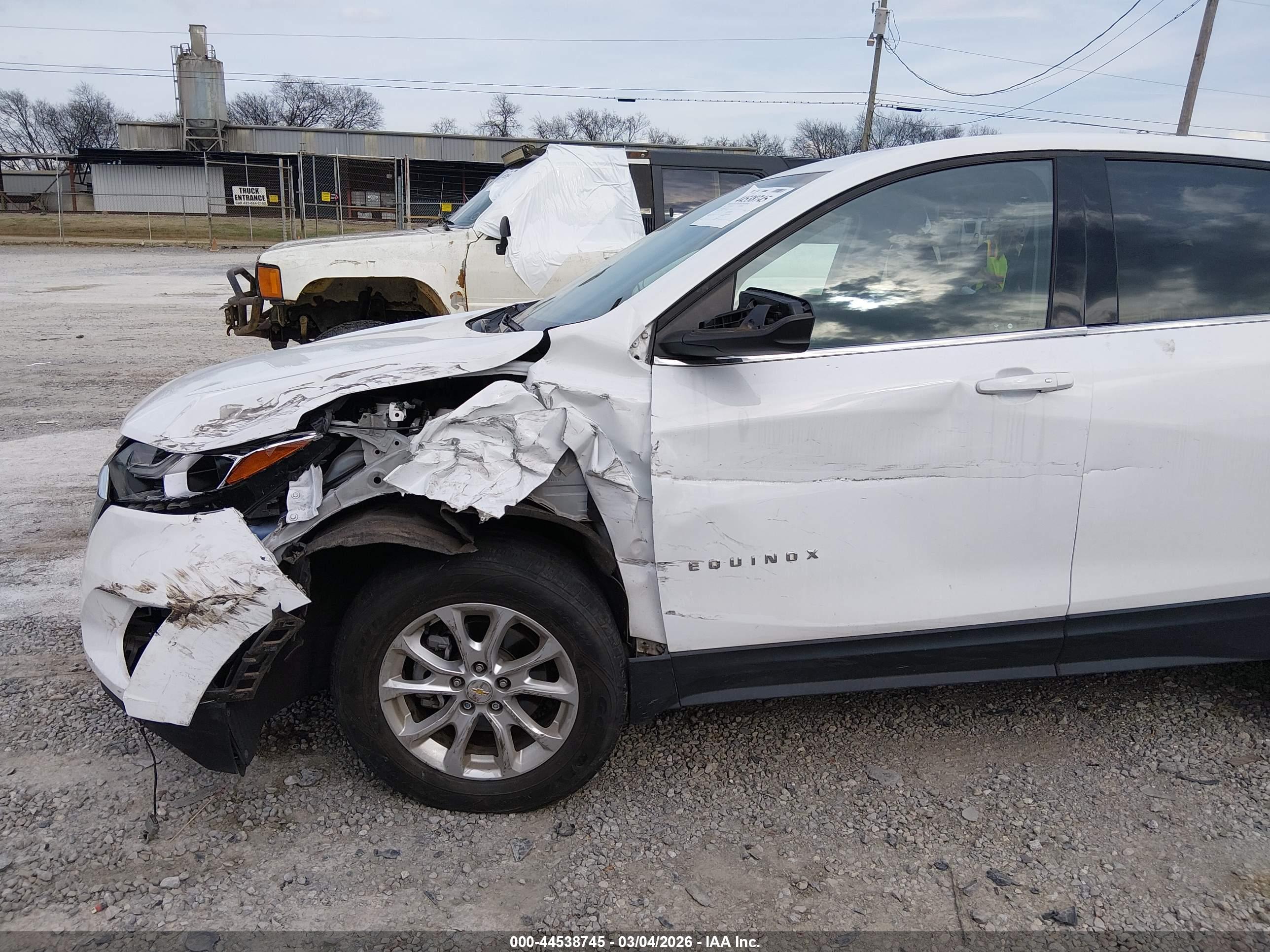 CHEVROLET EQUINOX image 6