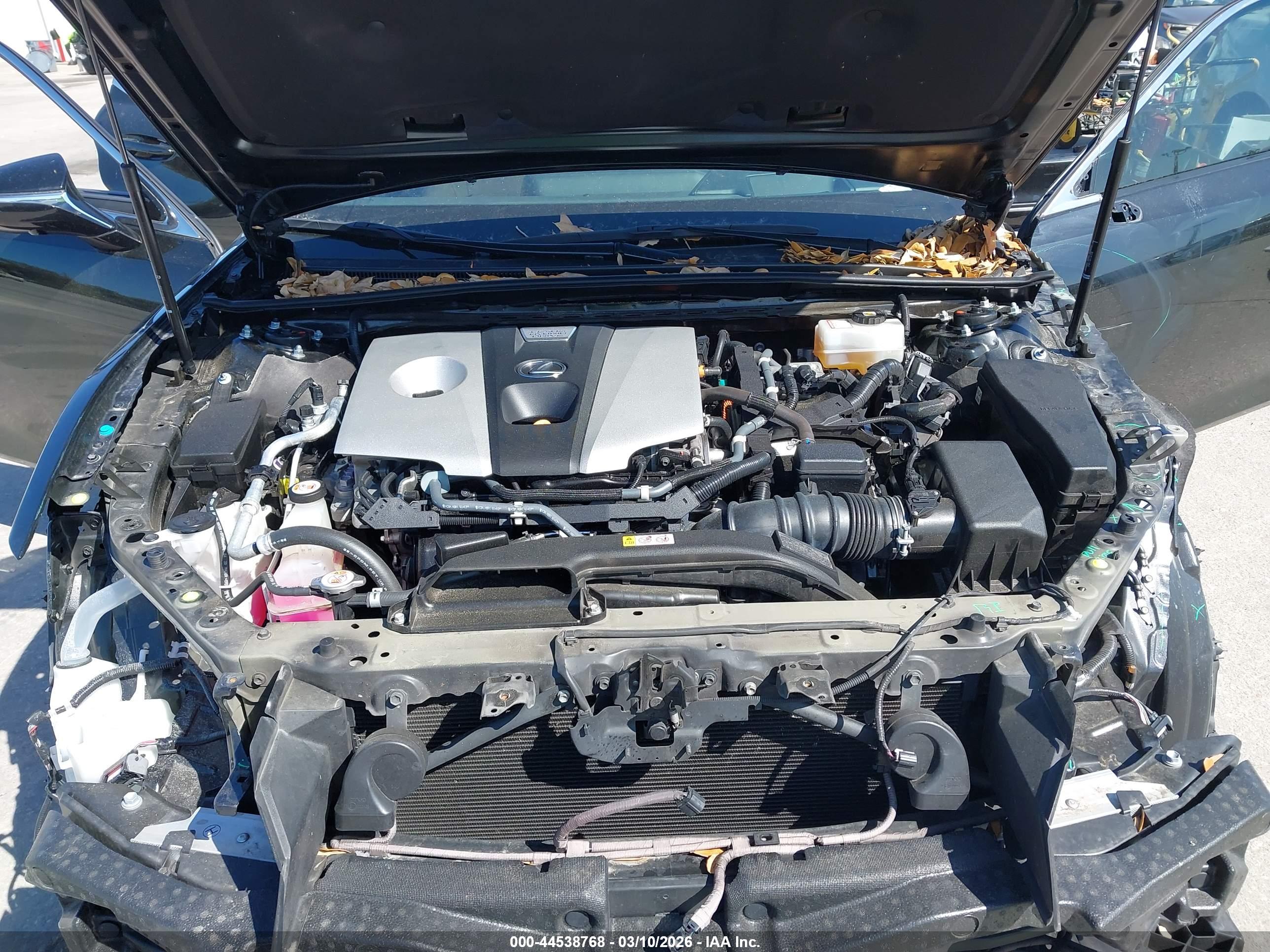 LEXUS ES image 10